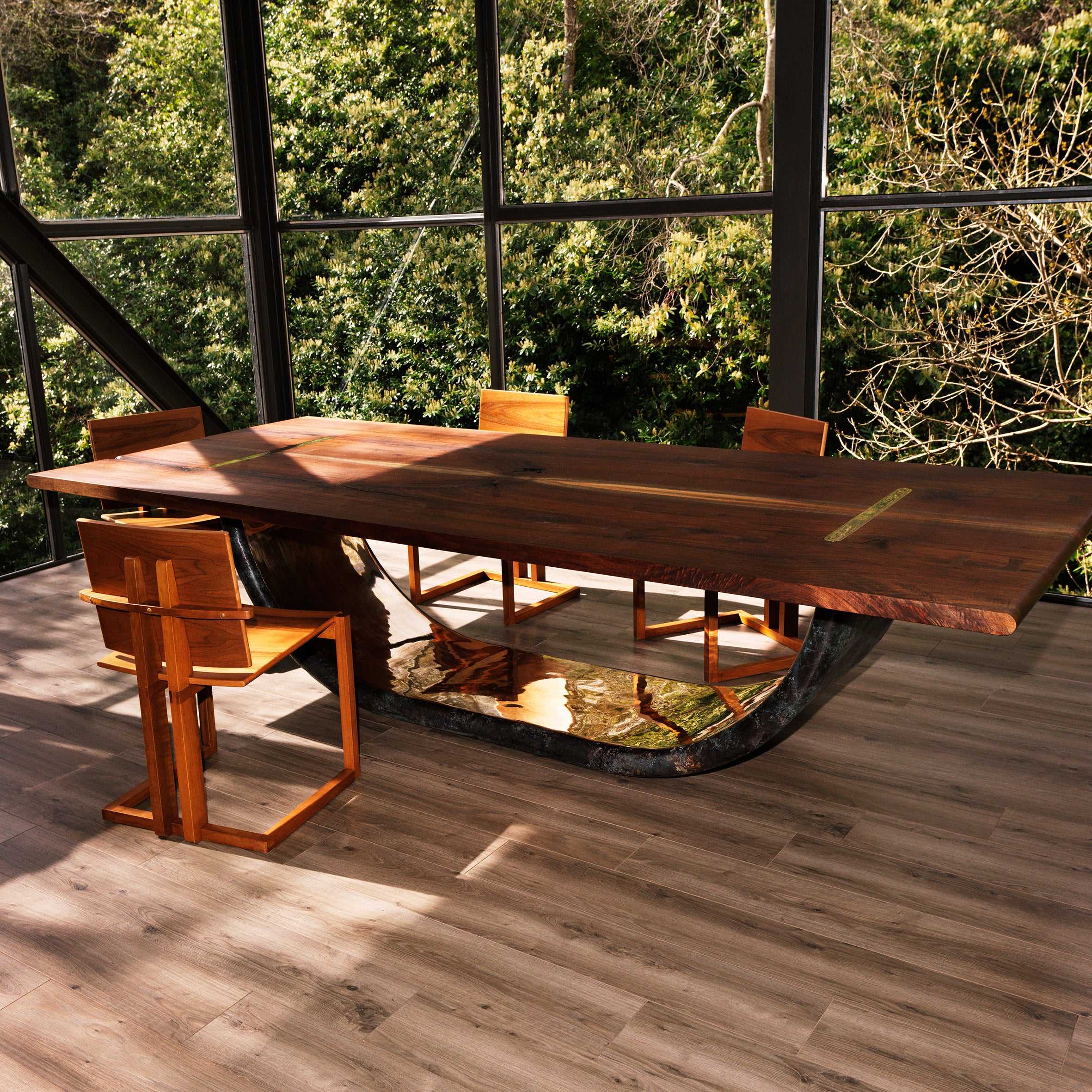 Onze Dining Table