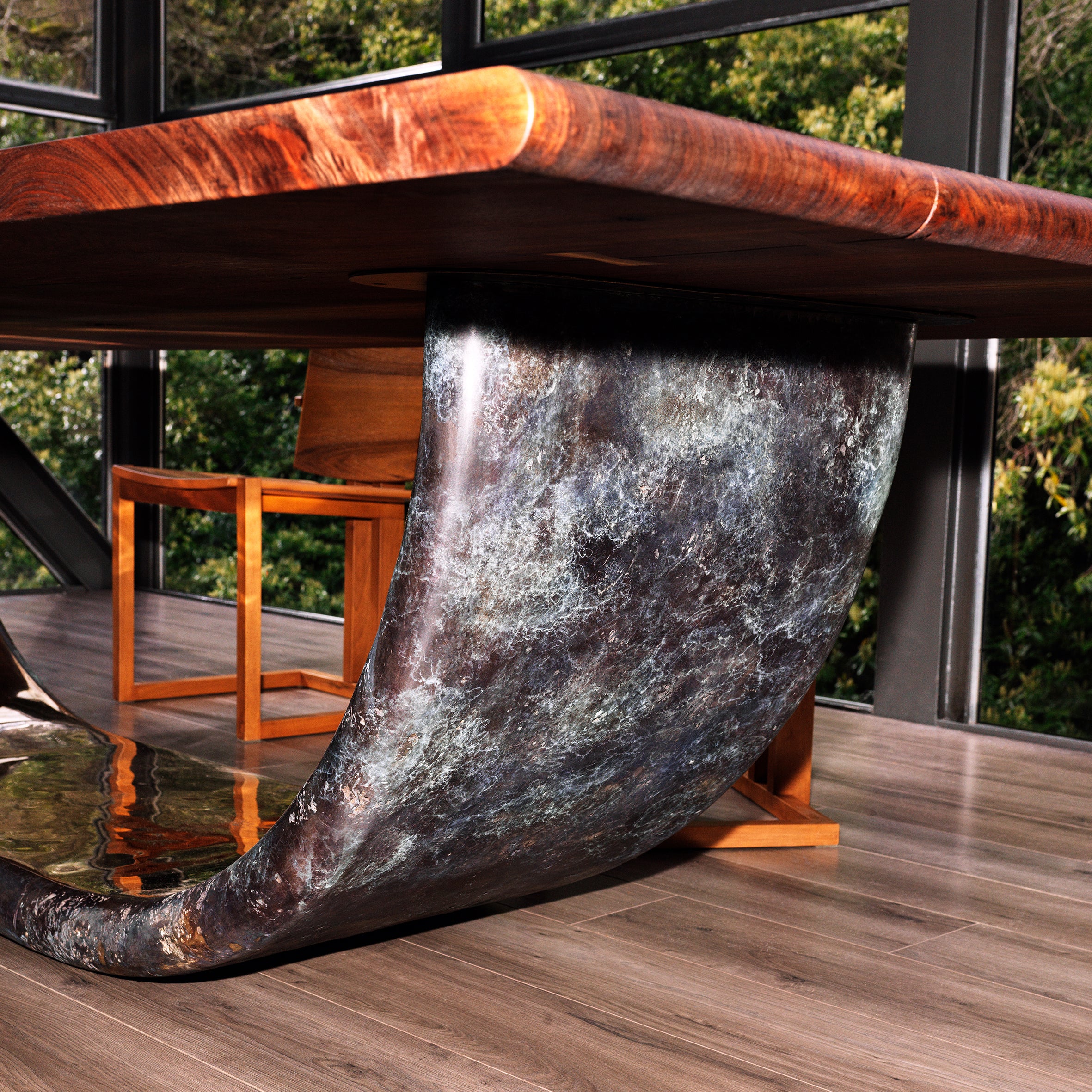 Onze Dining Table