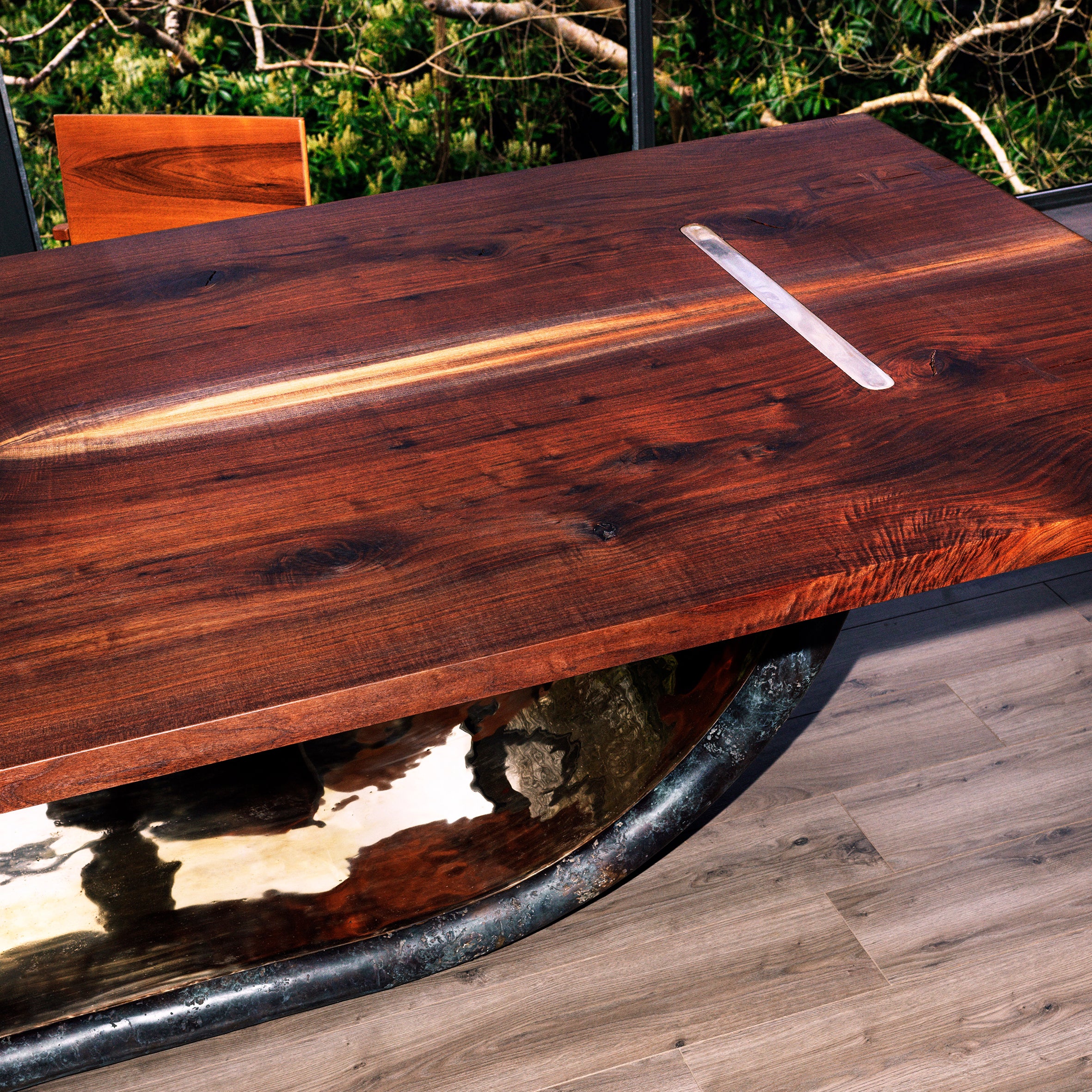 Onze Dining Table