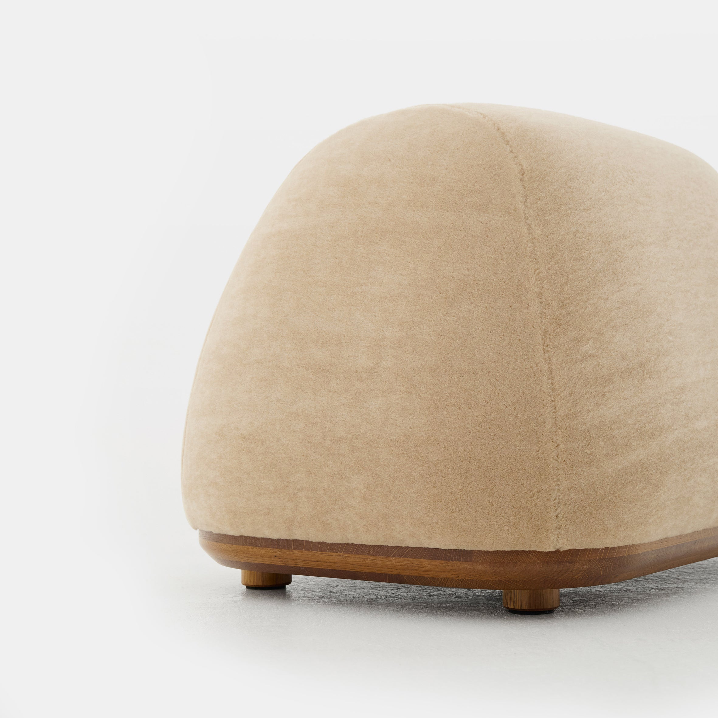 Kiss Ottoman