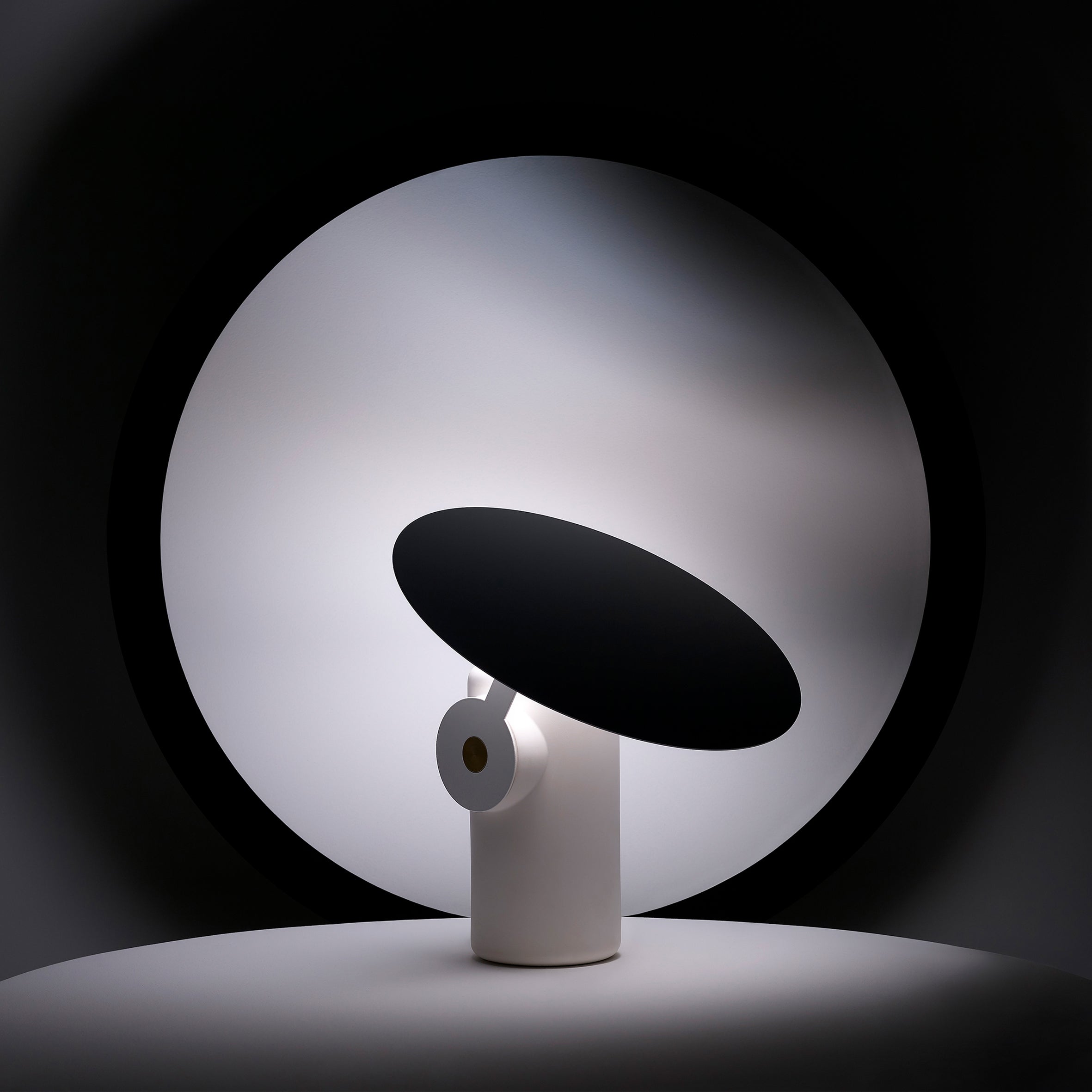 Polar Table Lamp