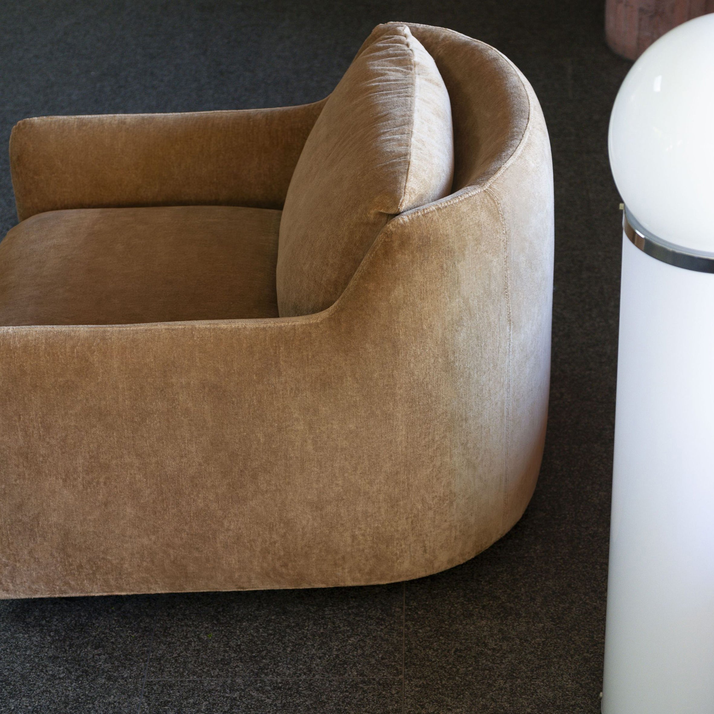 Vesta Lounge Chair