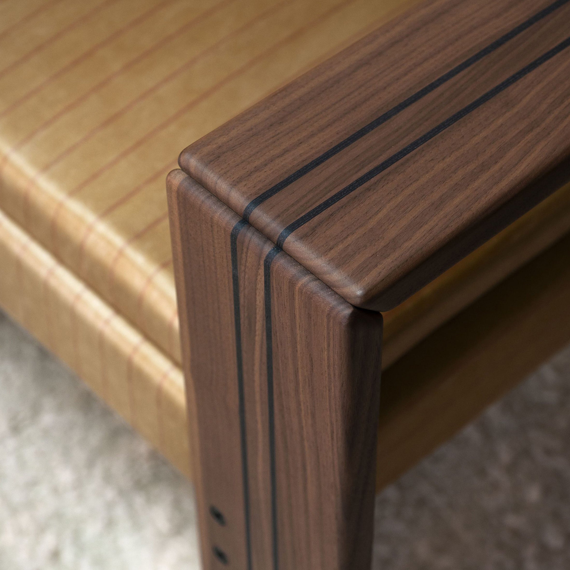 Artona Armchair