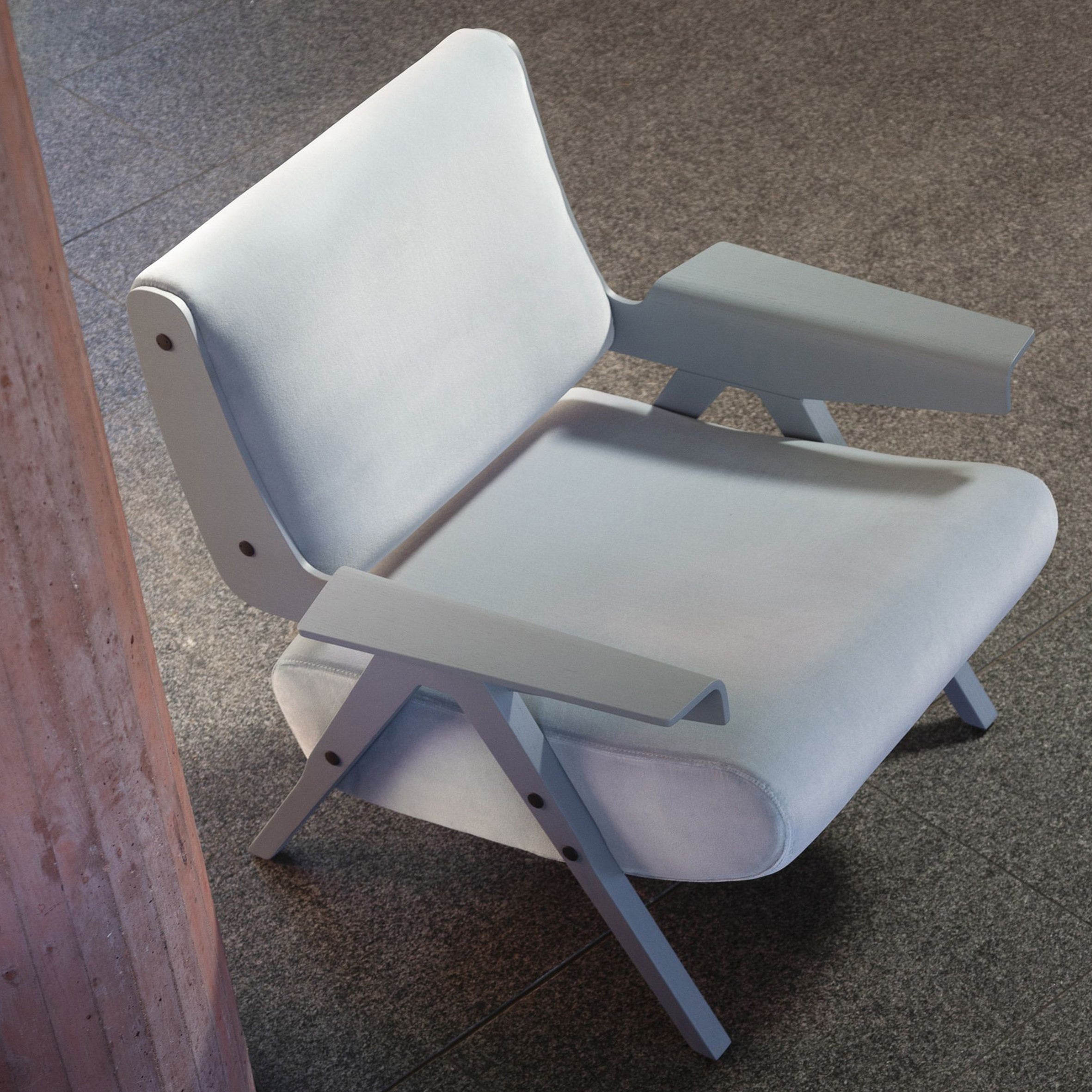 Lina Armchair