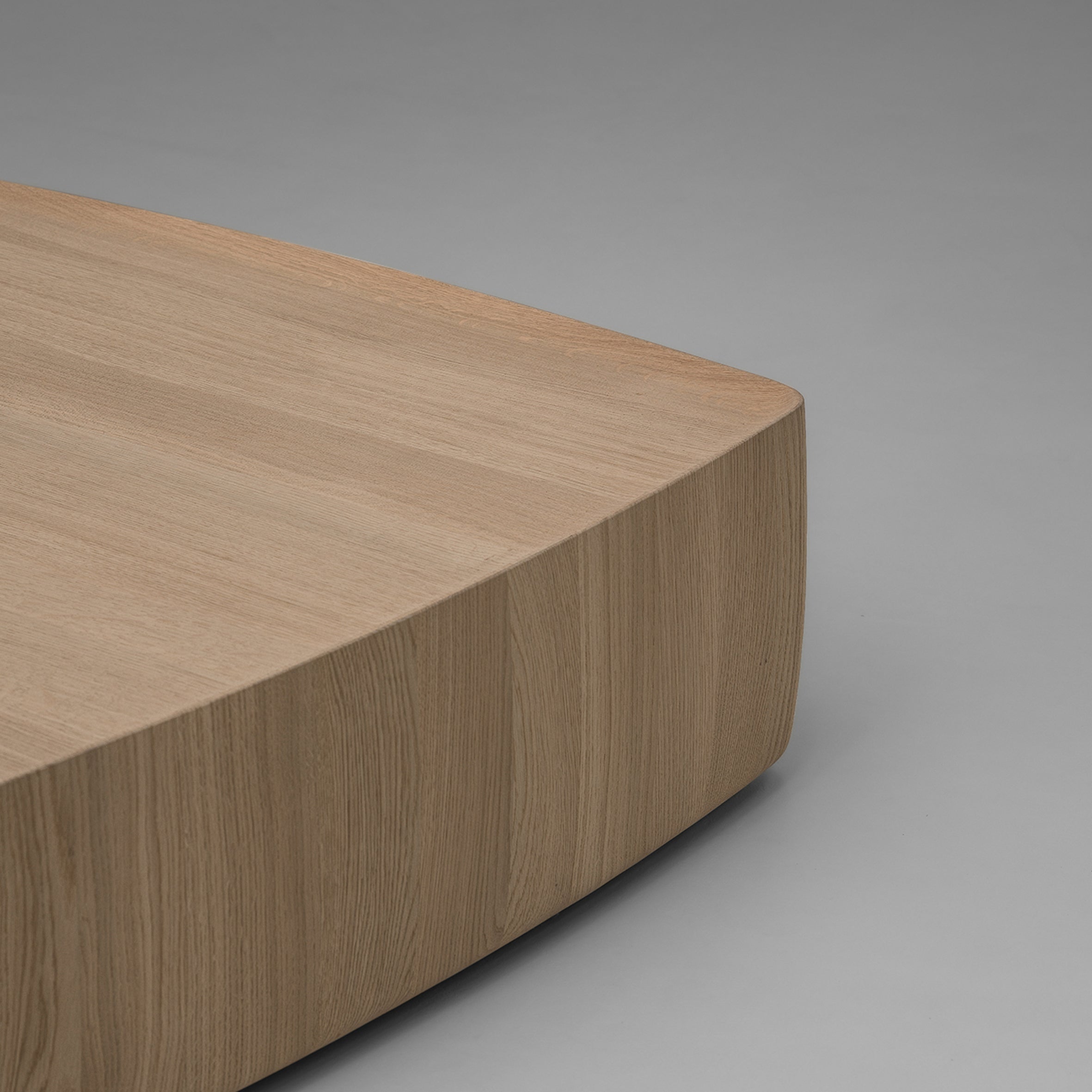 Curvum Coffee Table