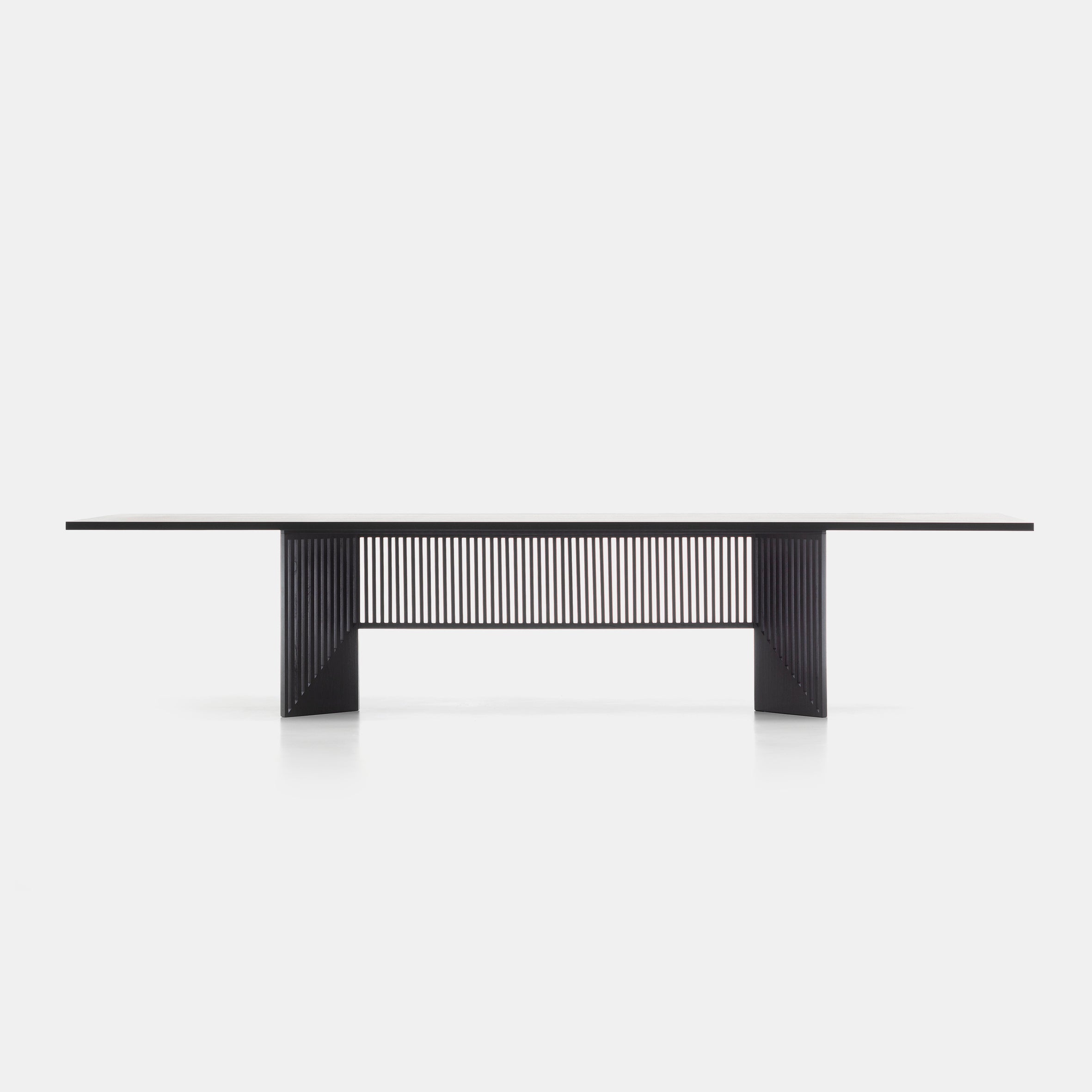 Maestro Dining Table