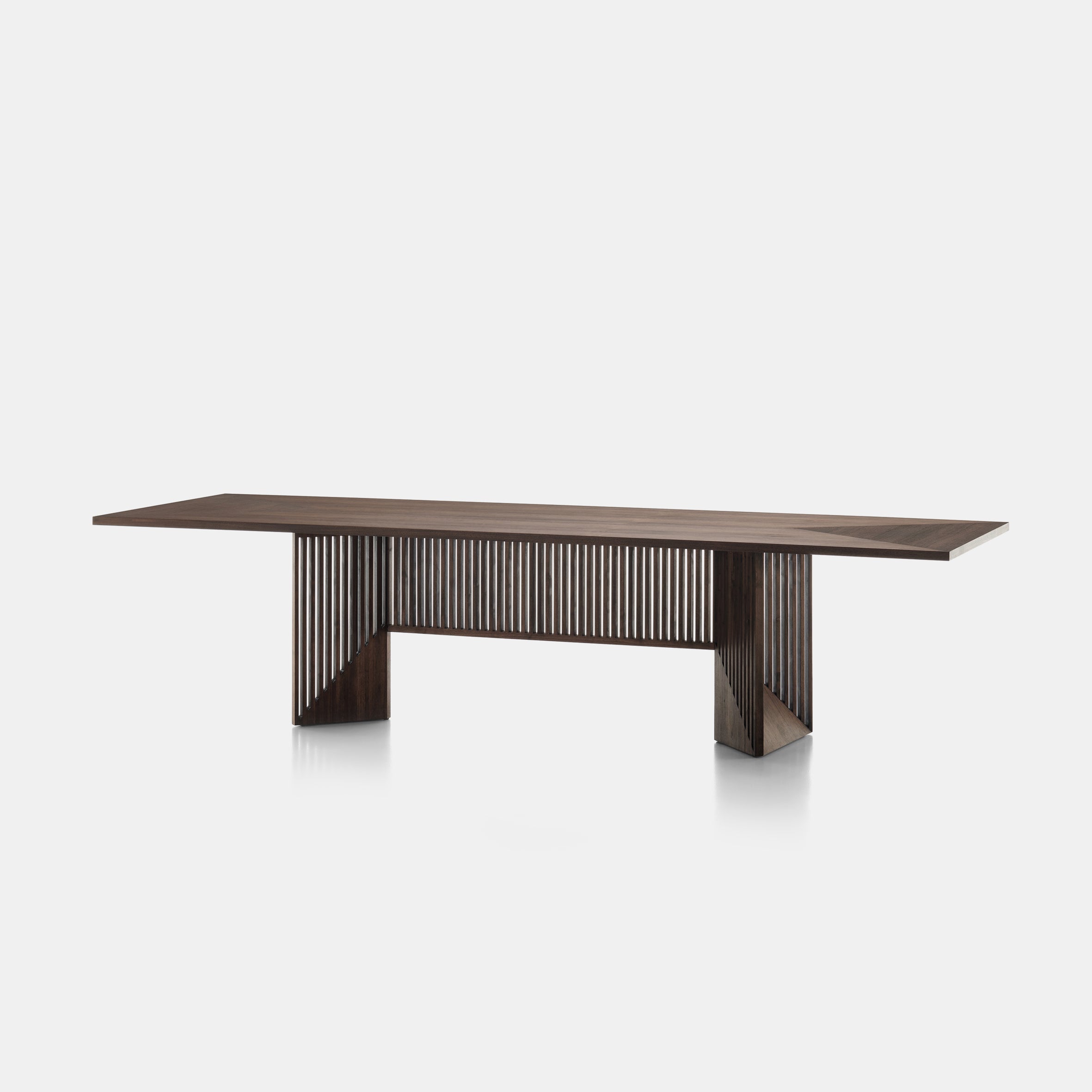 Maestro Dining Table