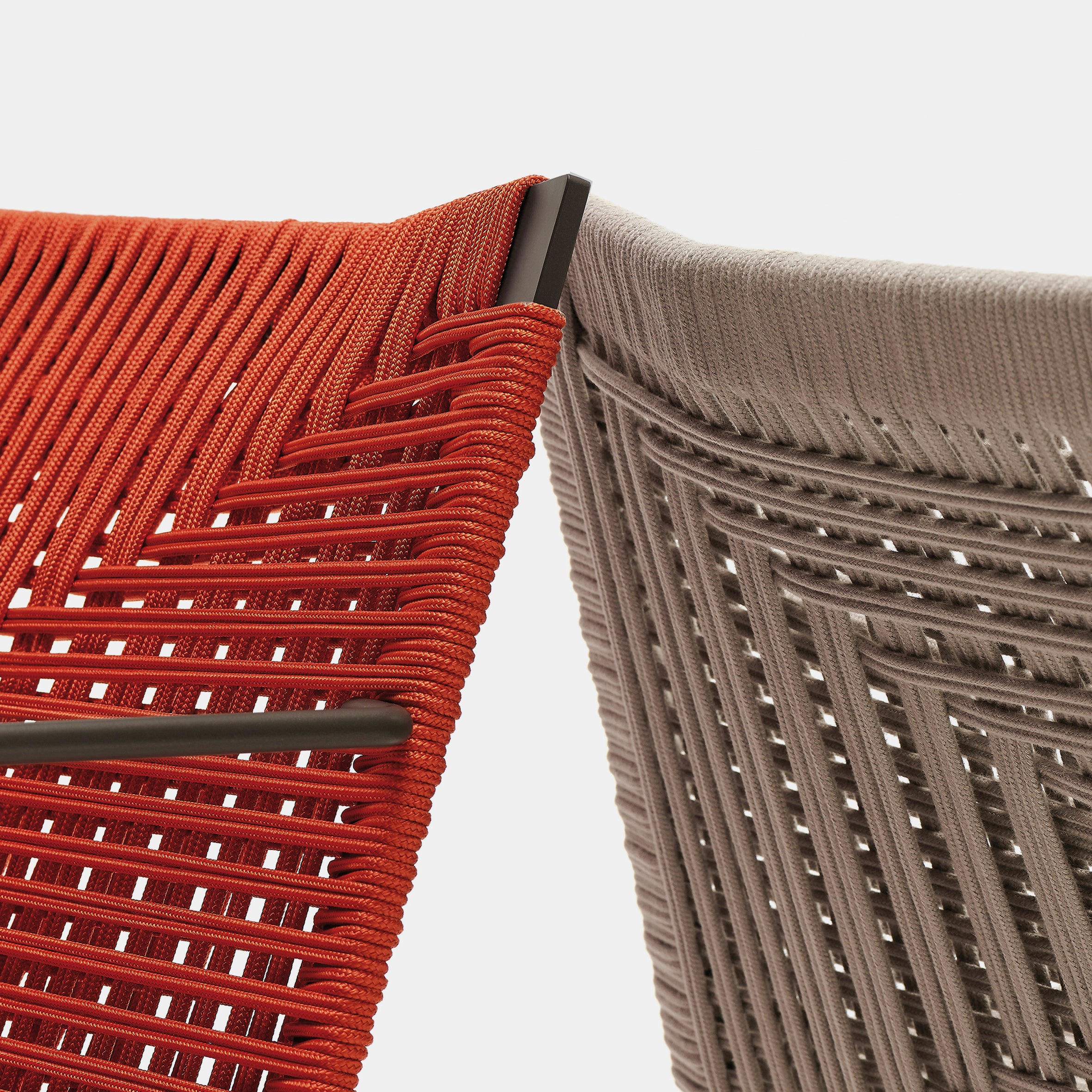 Neil Twist Outdoor Lounge Chair