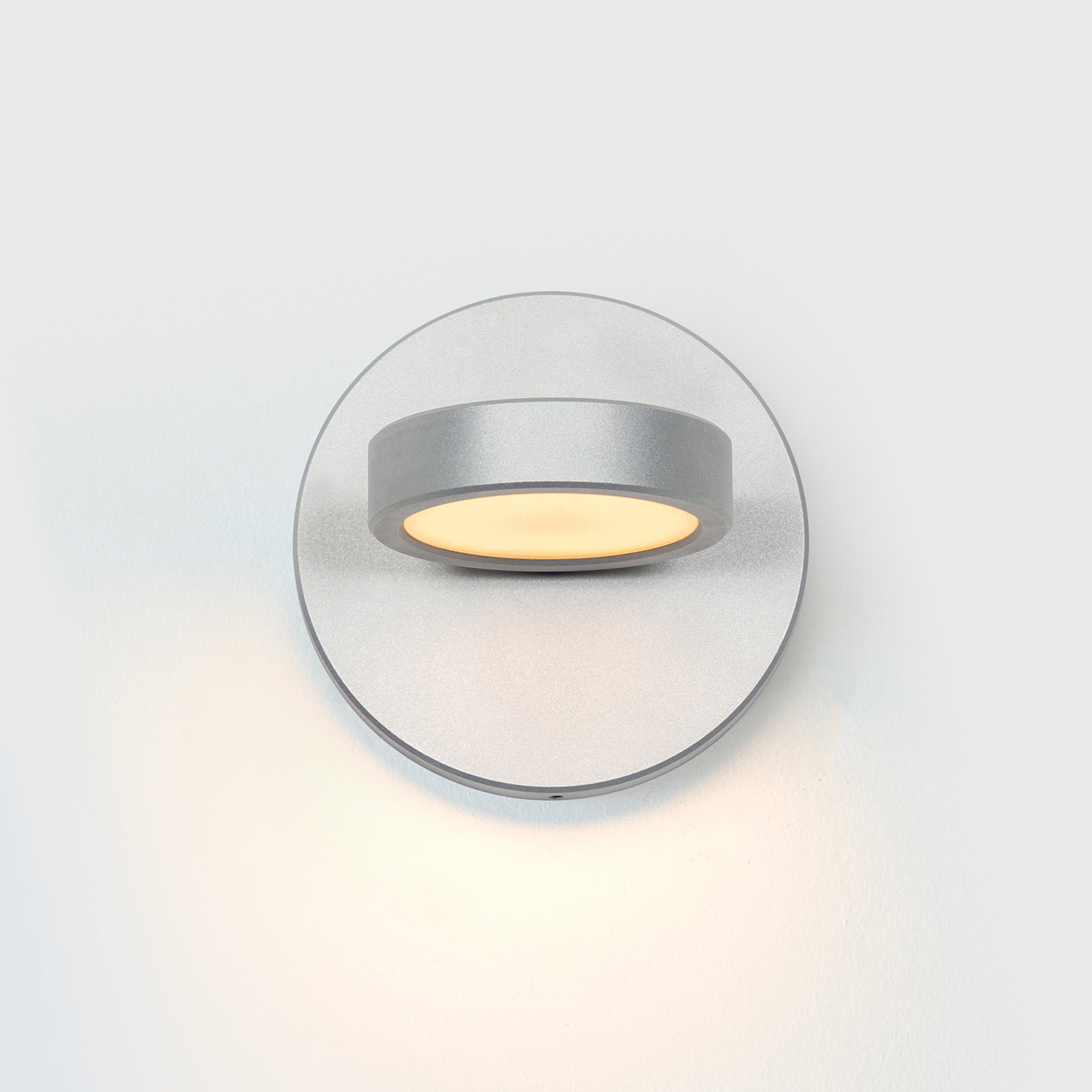 Discus Mini Sconce