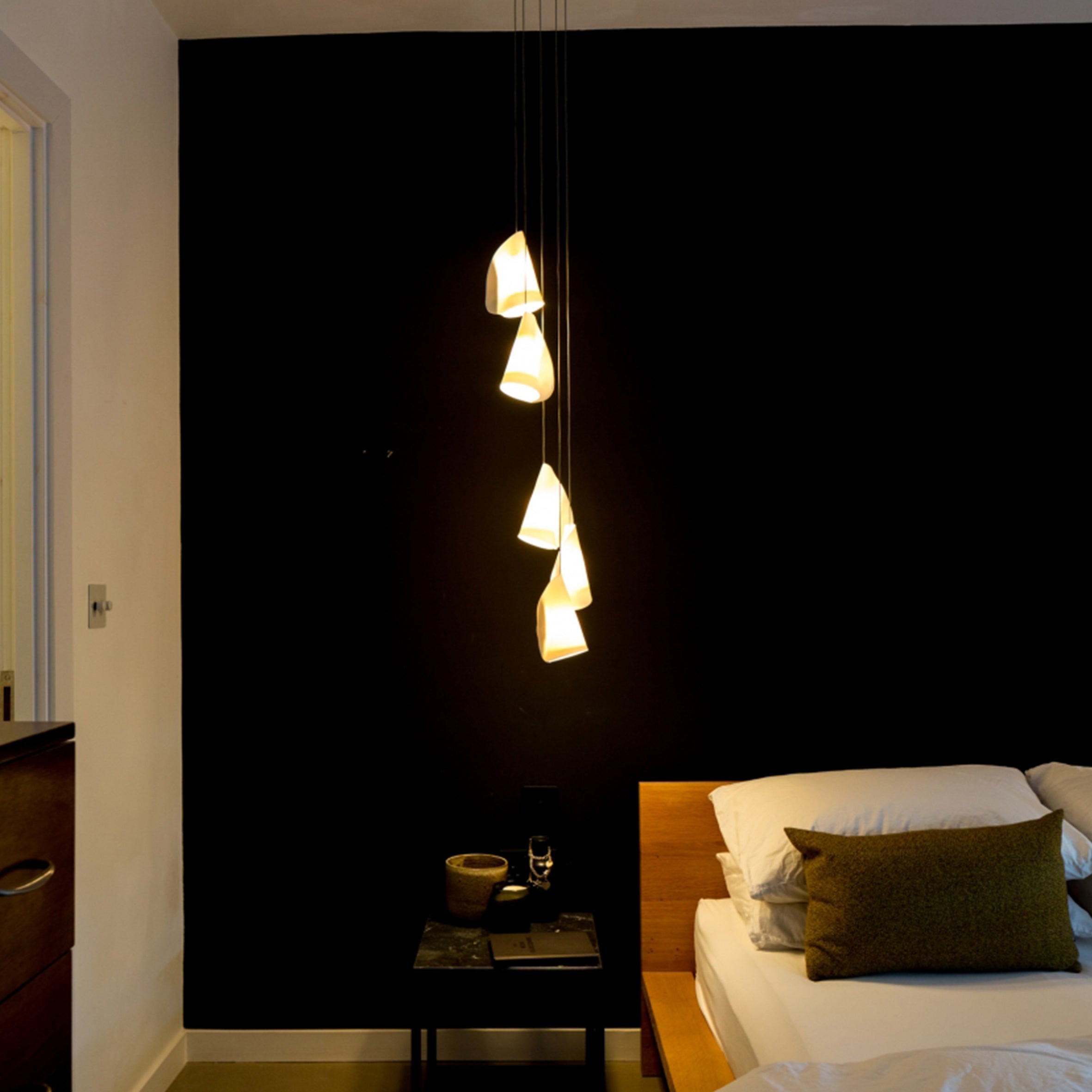 21 Cluster Pendant White Porcelain