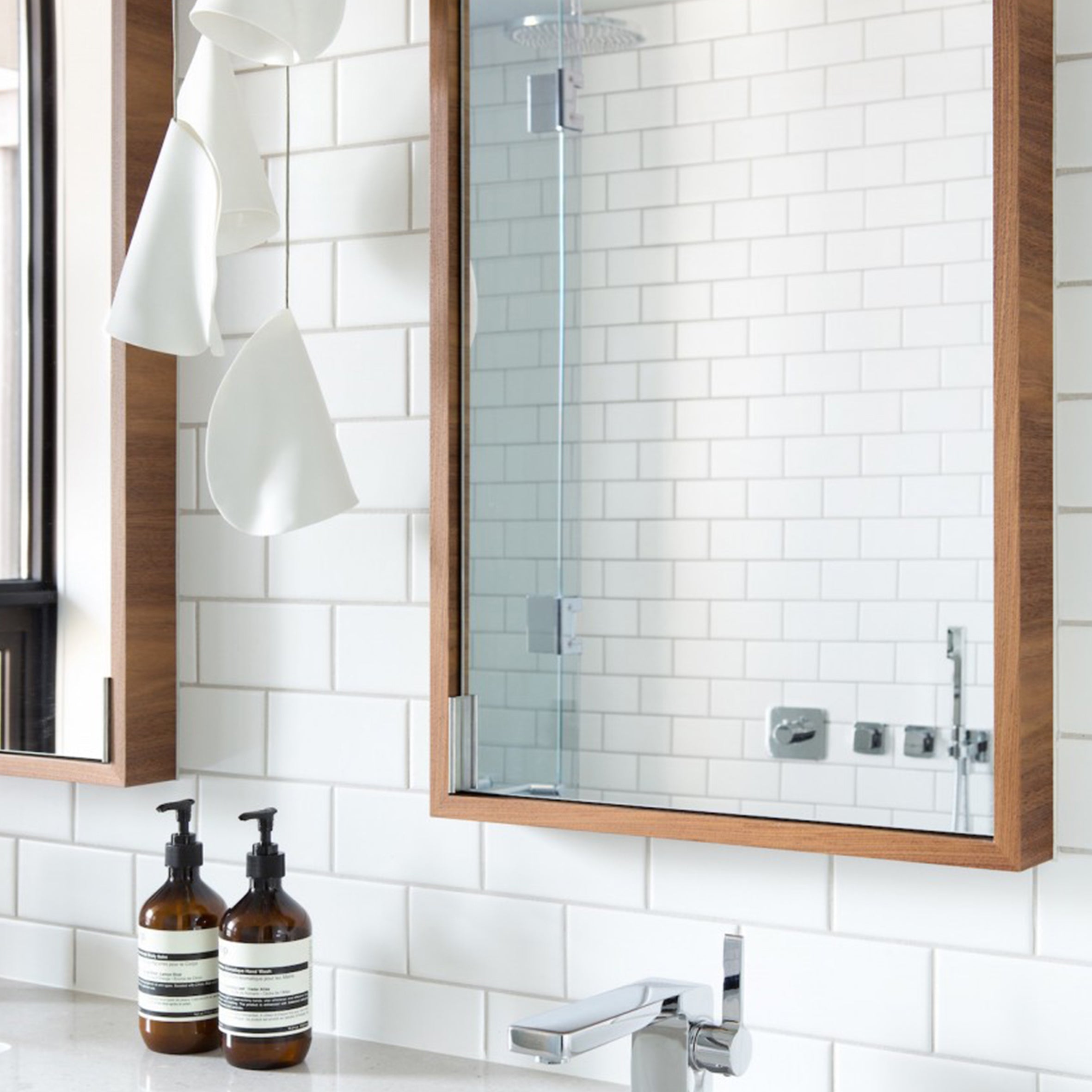 21 Cluster Pendant White Porcelain