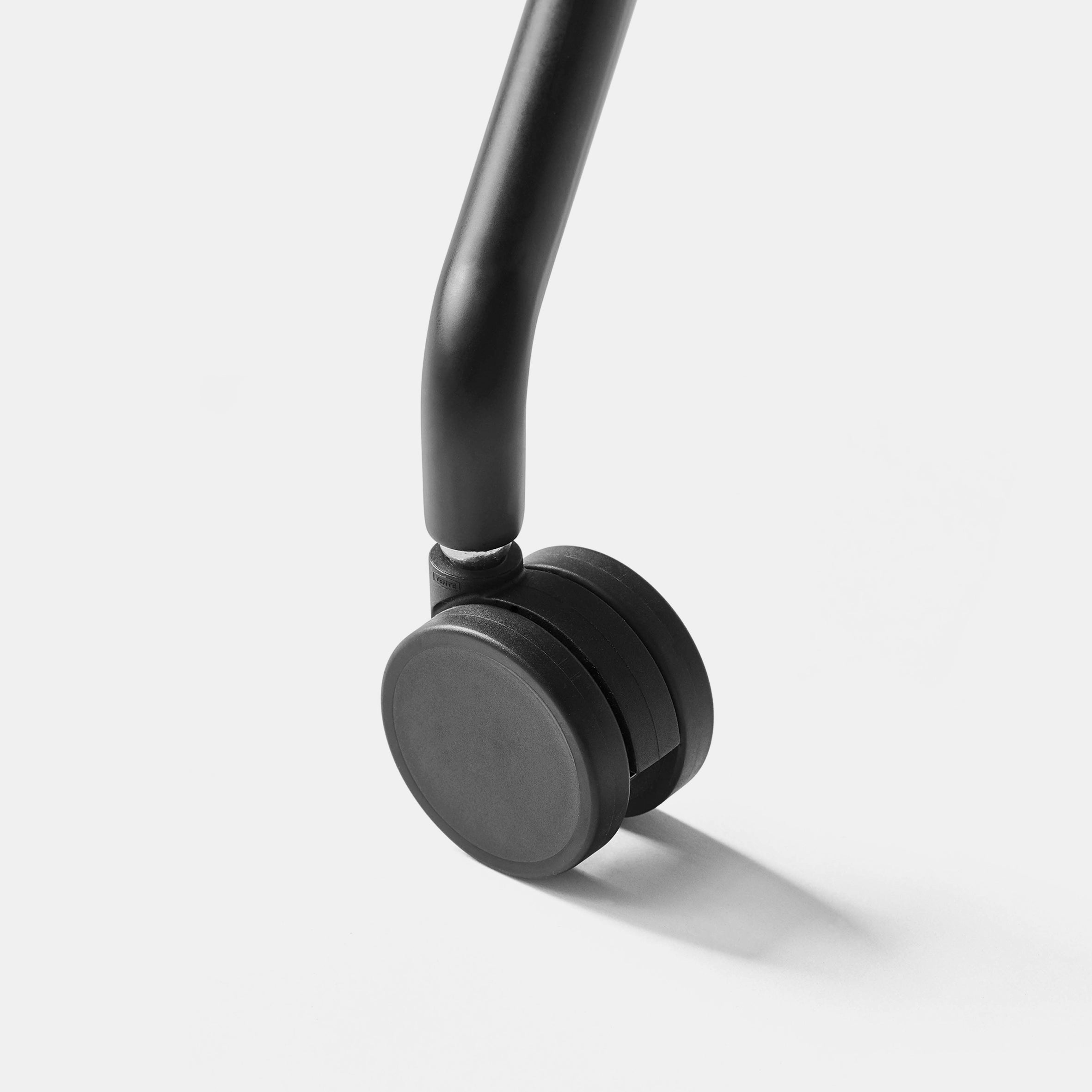 Elefy Swivel Chair w/Castors