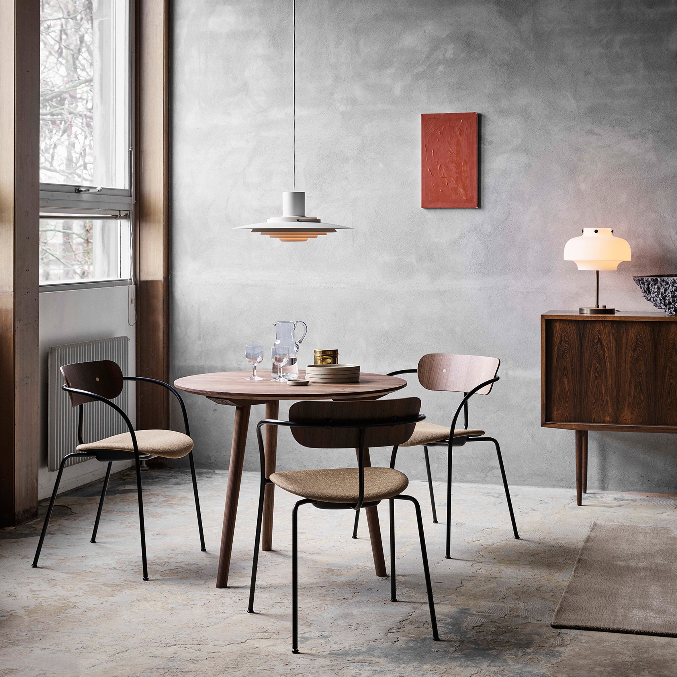 Pavilion Armchair AV4