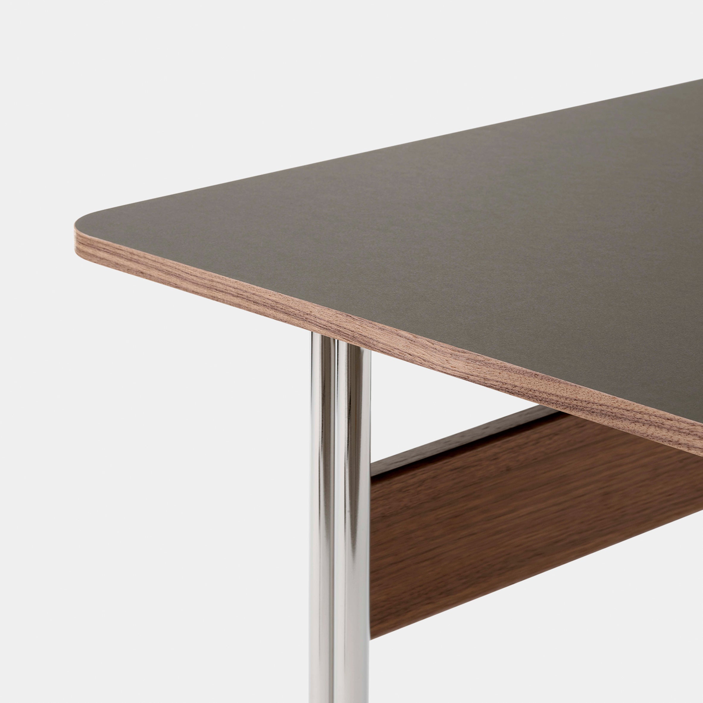 Pavilion Desk AV16