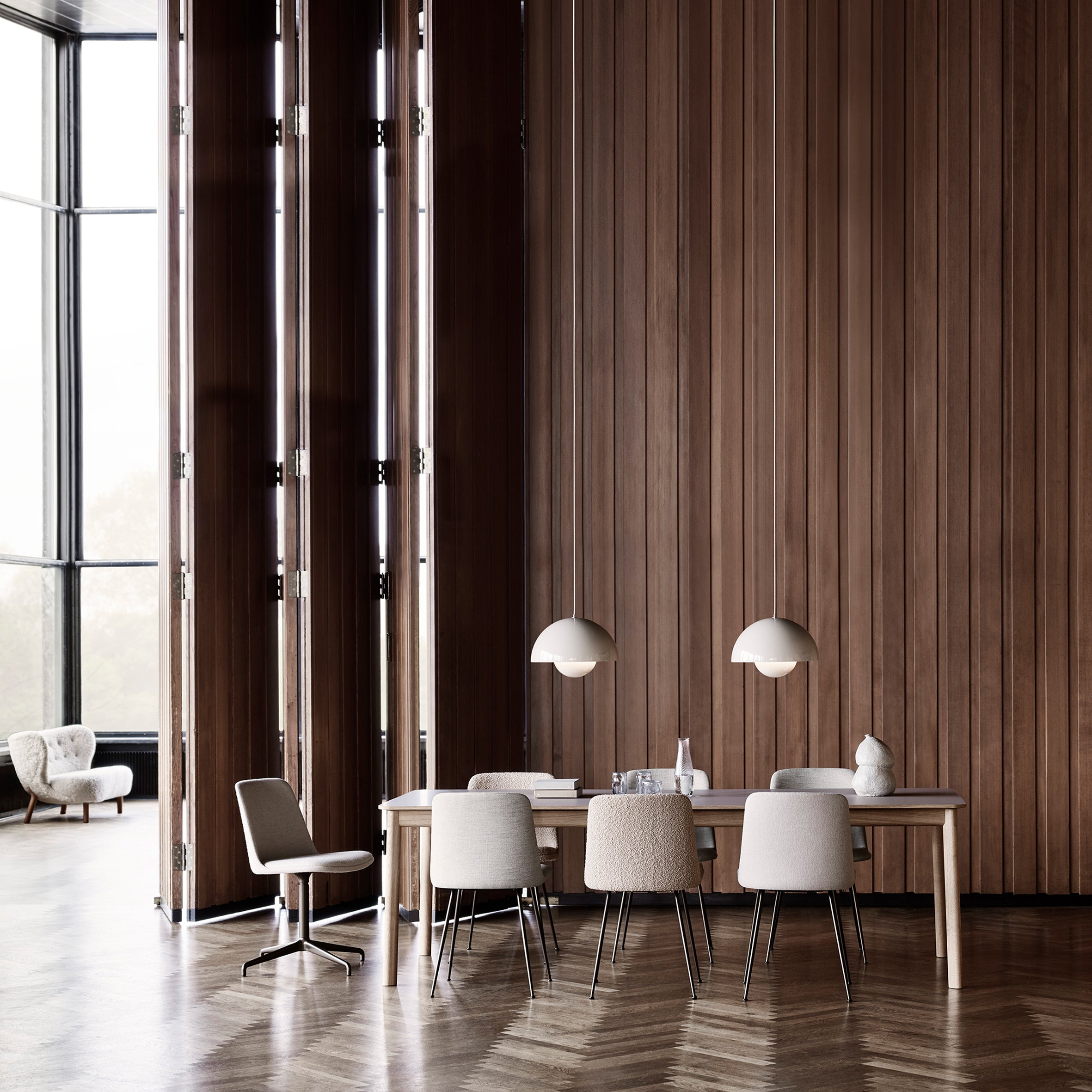 Rely Upholstered Chair HW8