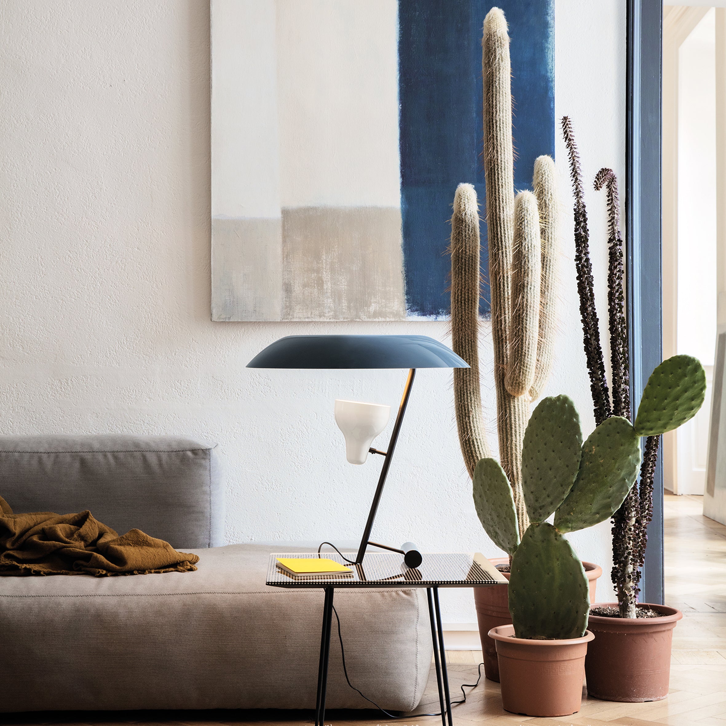 Model 548 Table Lamp - Monologue London