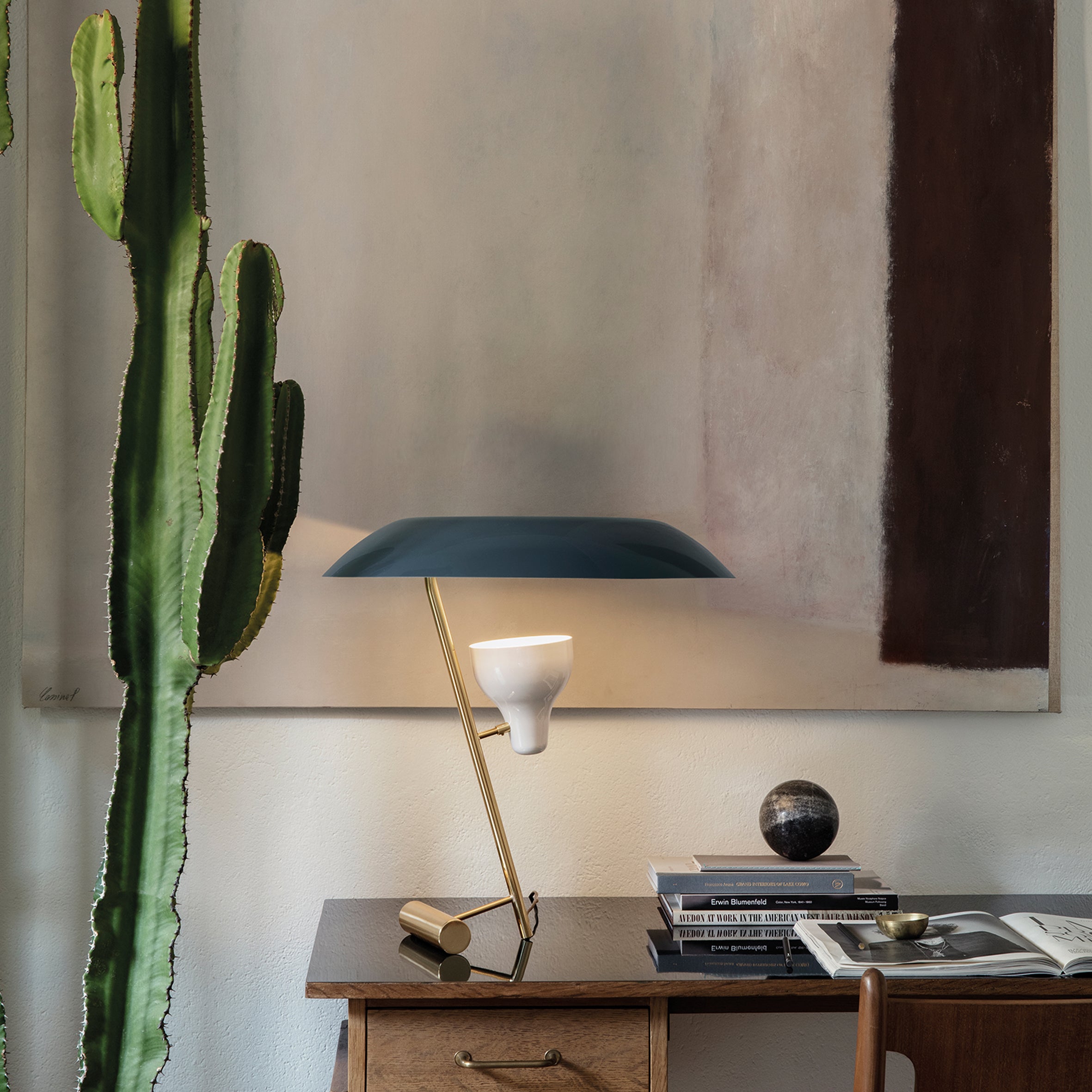 Model 548 Table Lamp - Monologue London