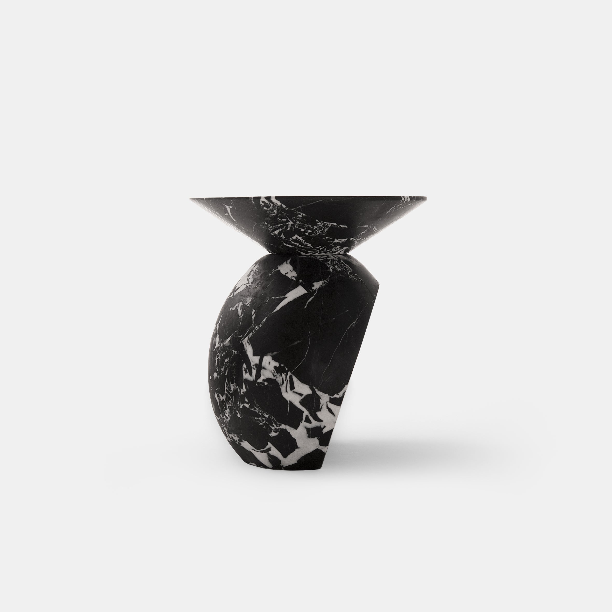 Avalon Vase - Iris - Monologue London