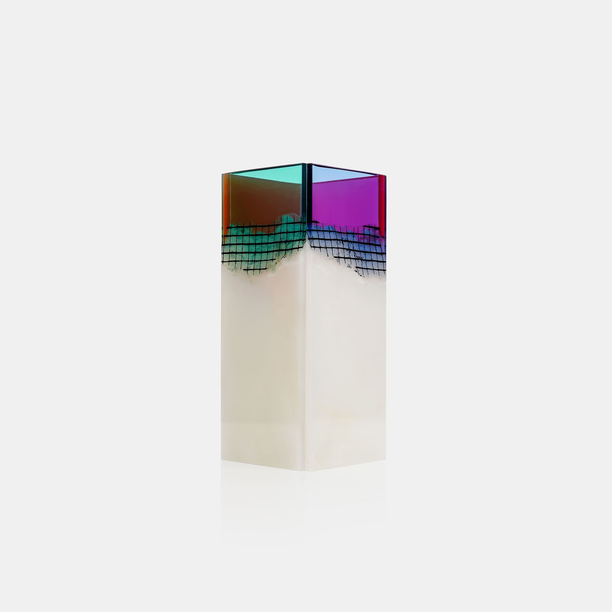 Agua Orilla Onyx Vases - Monologue London