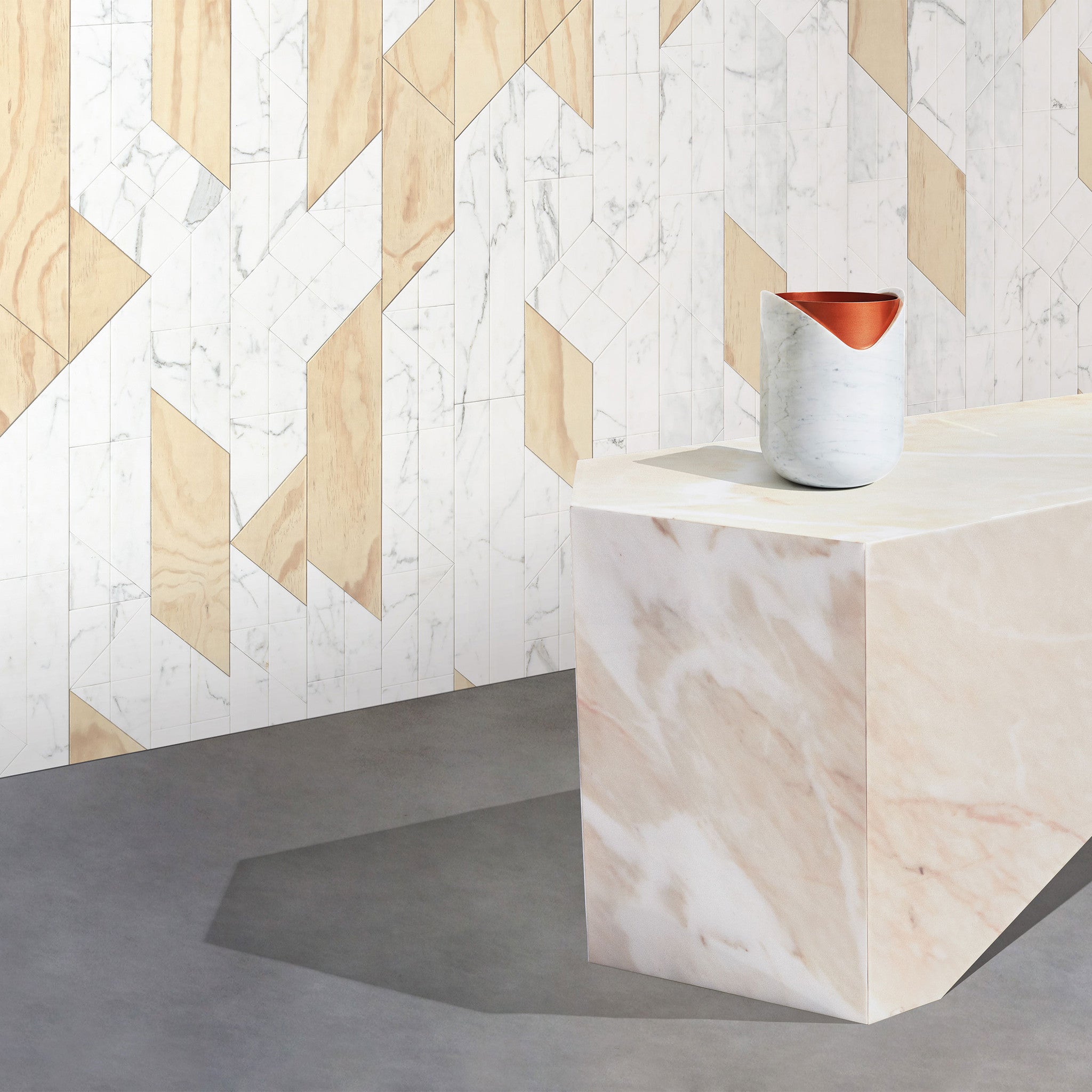 Rabbet Vase 01 - Bianco Lasa - Monologue London