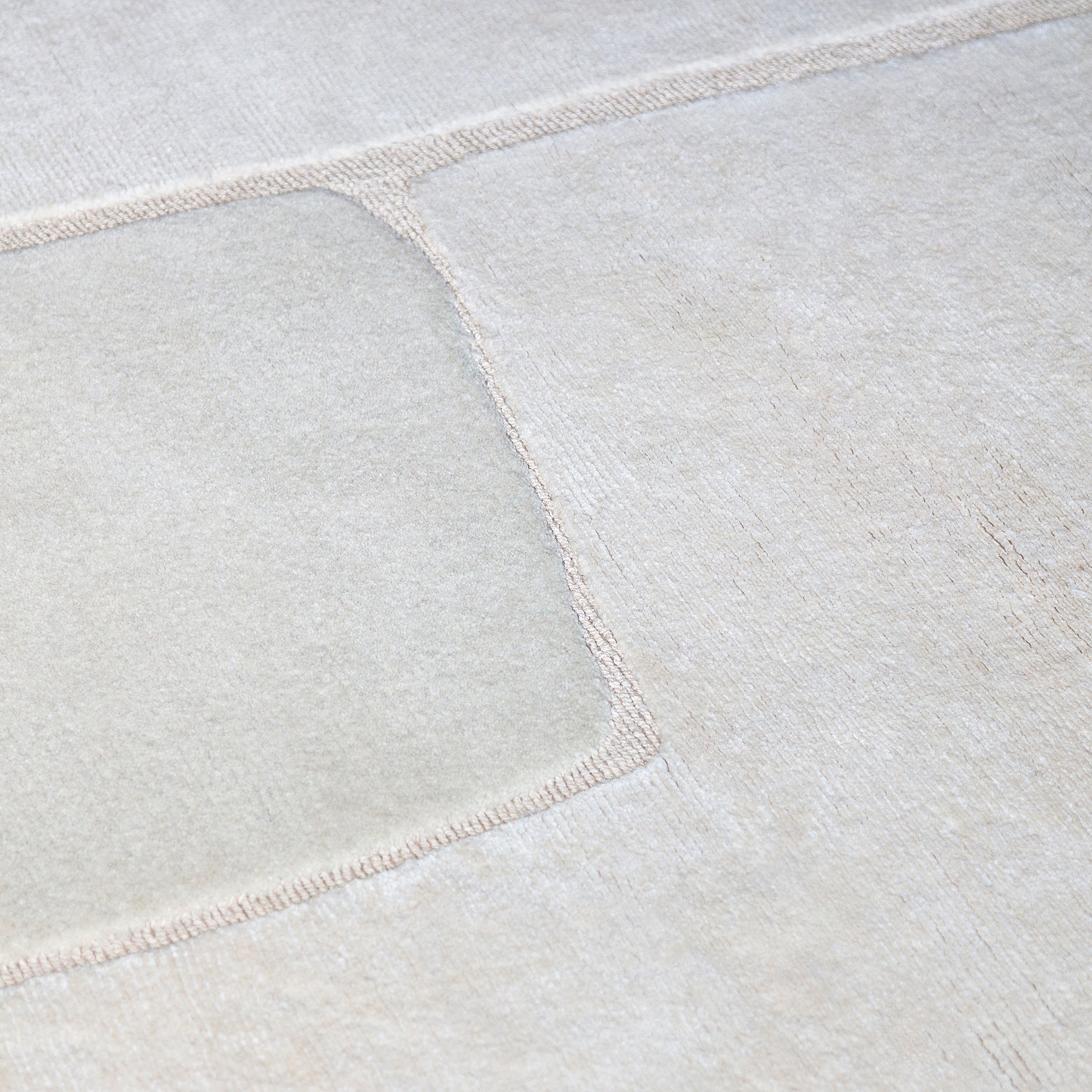 Cut Out Monocromo Rug - Linen