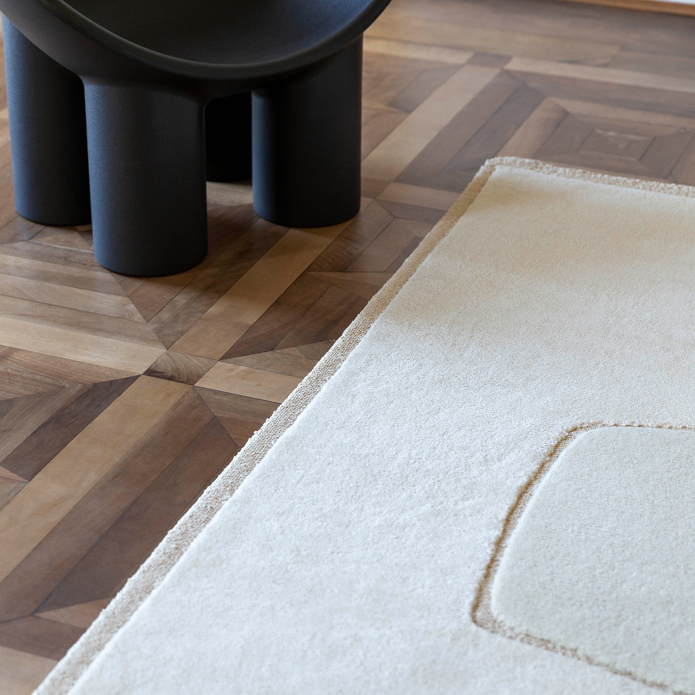 Cut Out Monocromo Rug - Linen