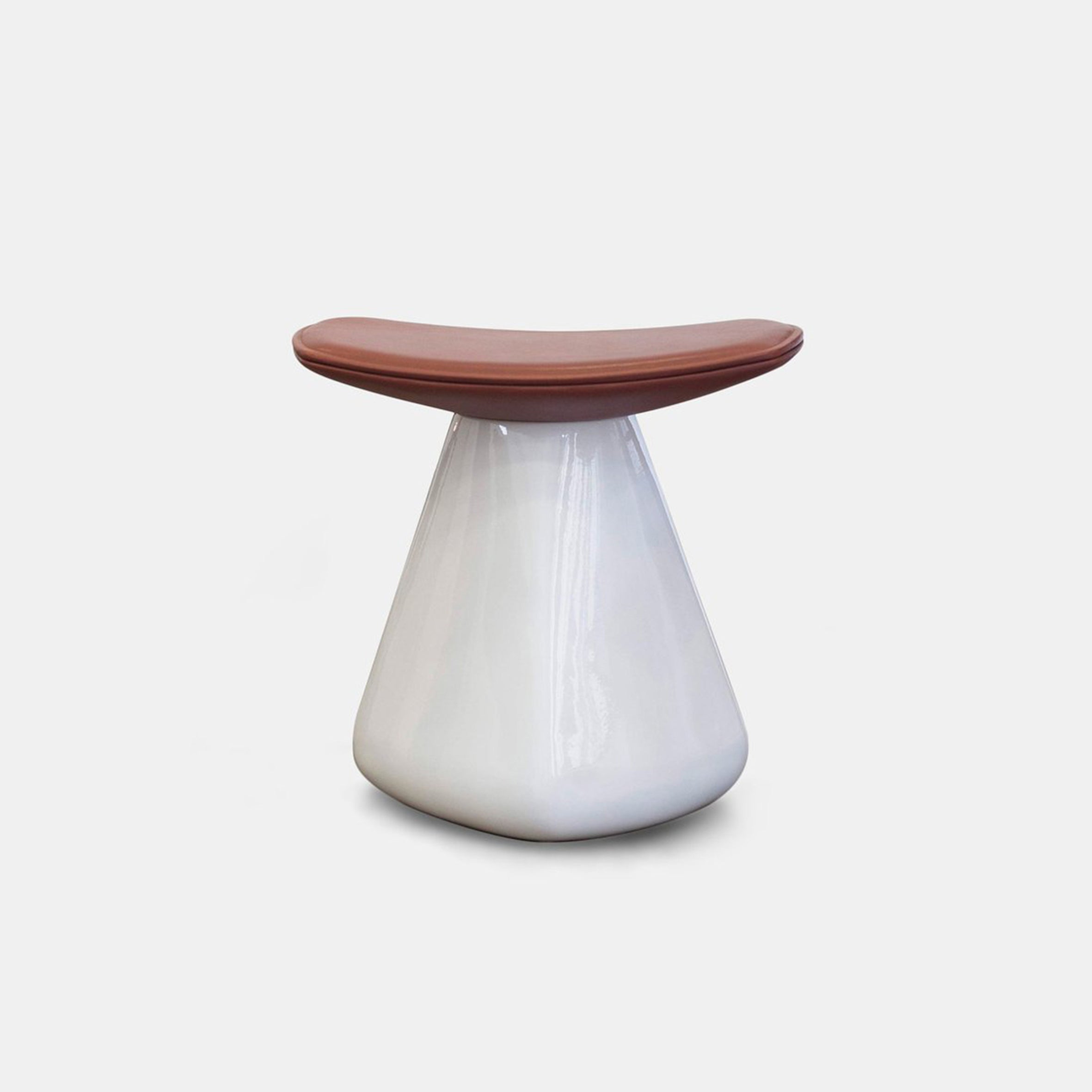 DAM Stool - Ceramic / Leather
