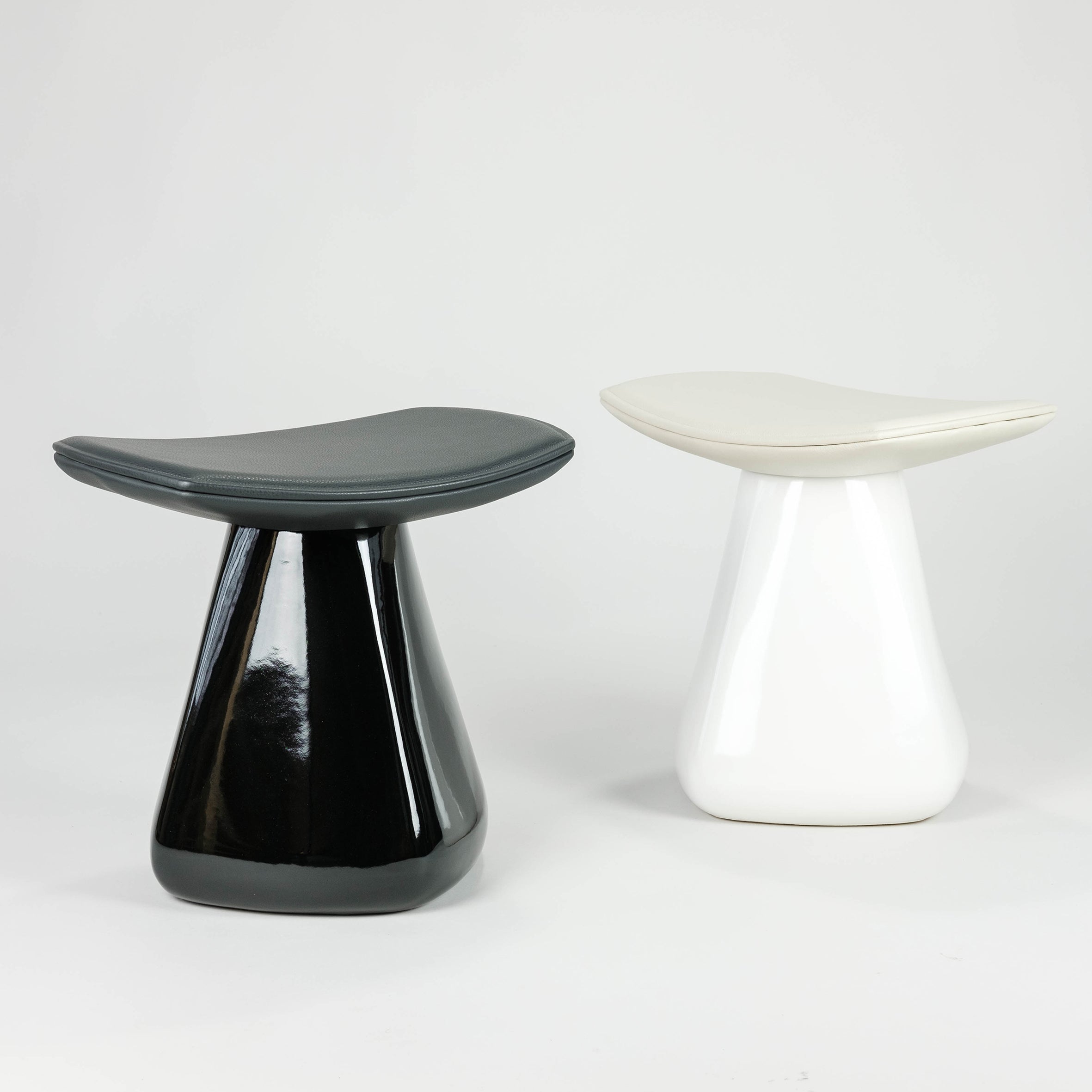 DAM Stool - Ceramic / Leather