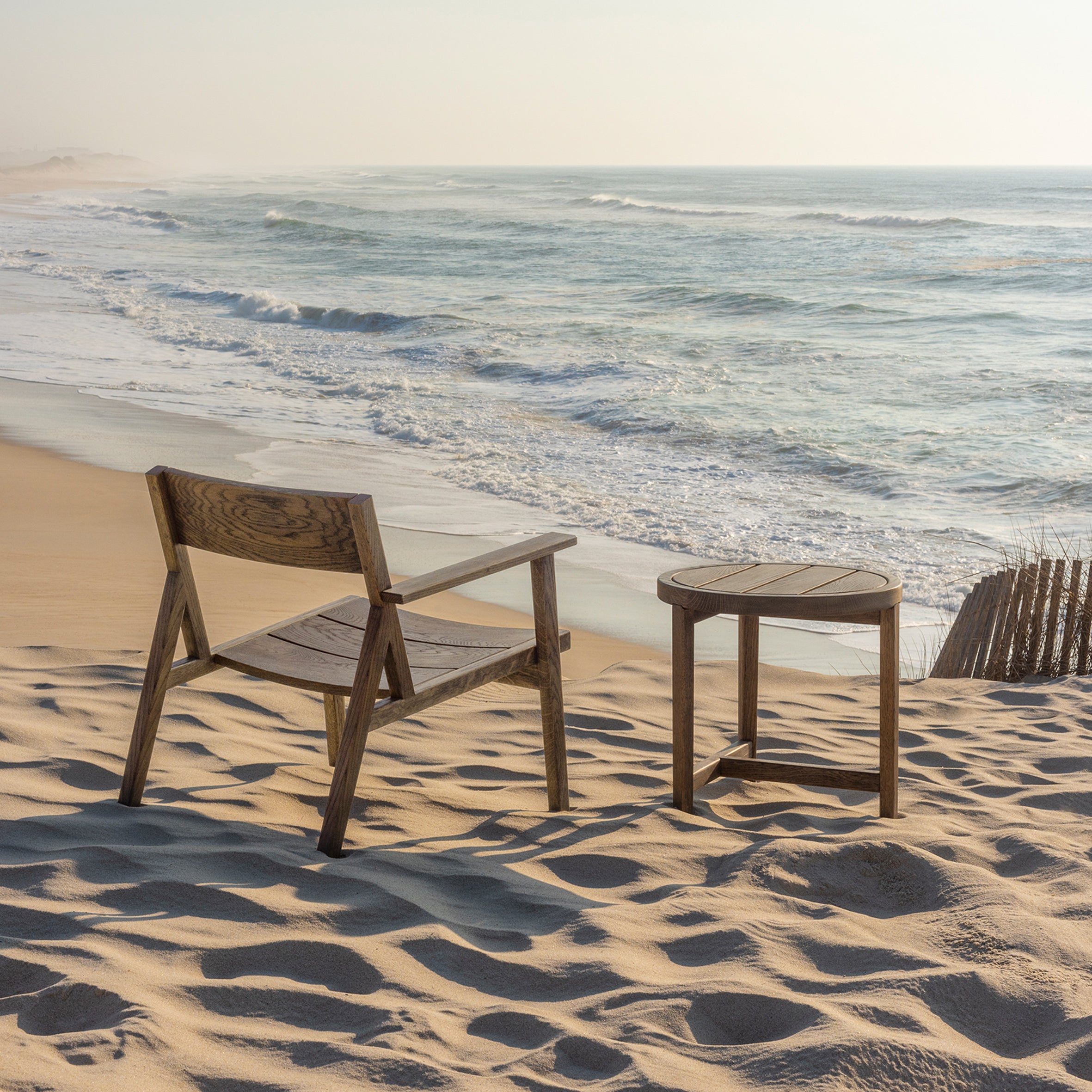 98.6°F Outdoor Lounge Chair