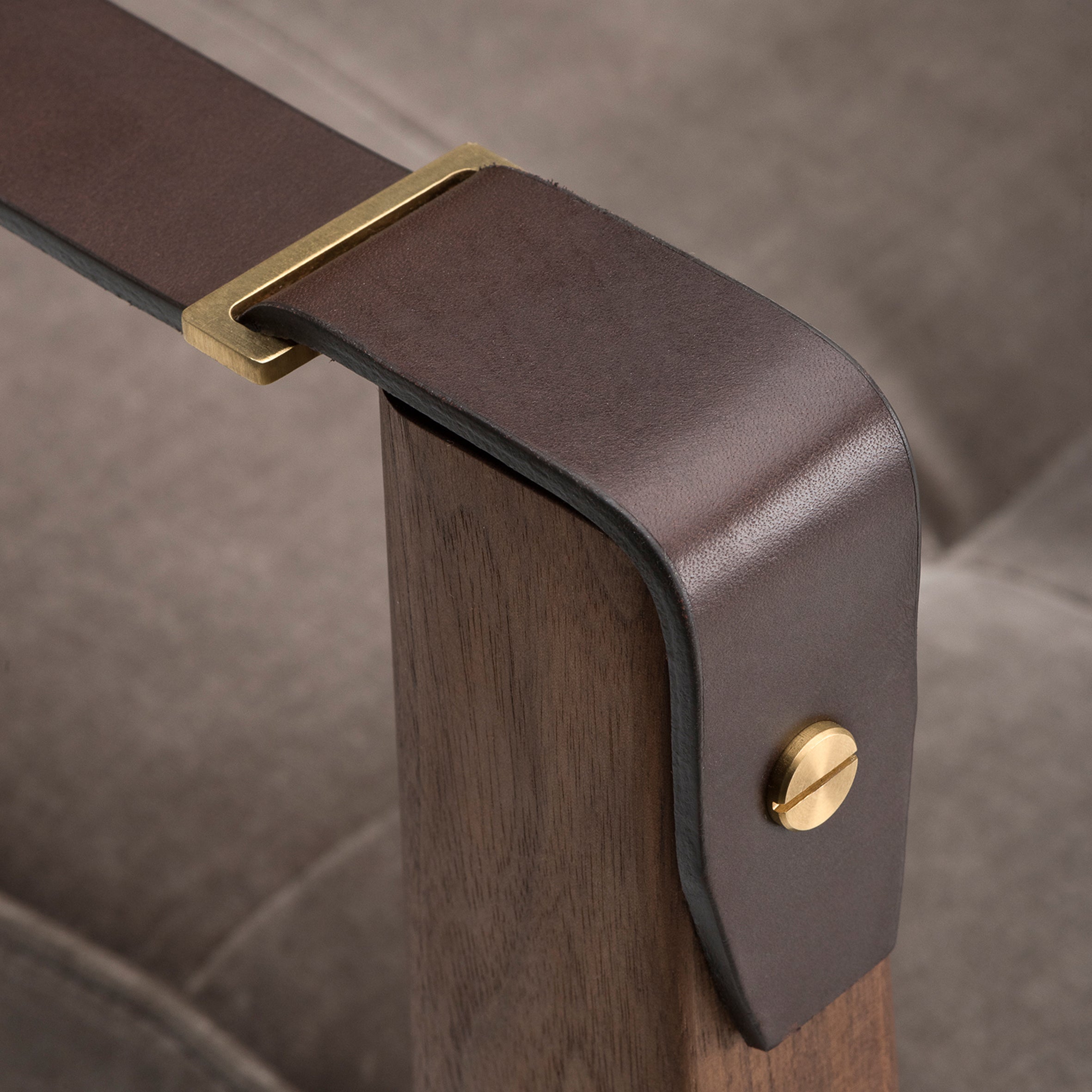 Capo Lounge Chair w/Armrests - Monologue London