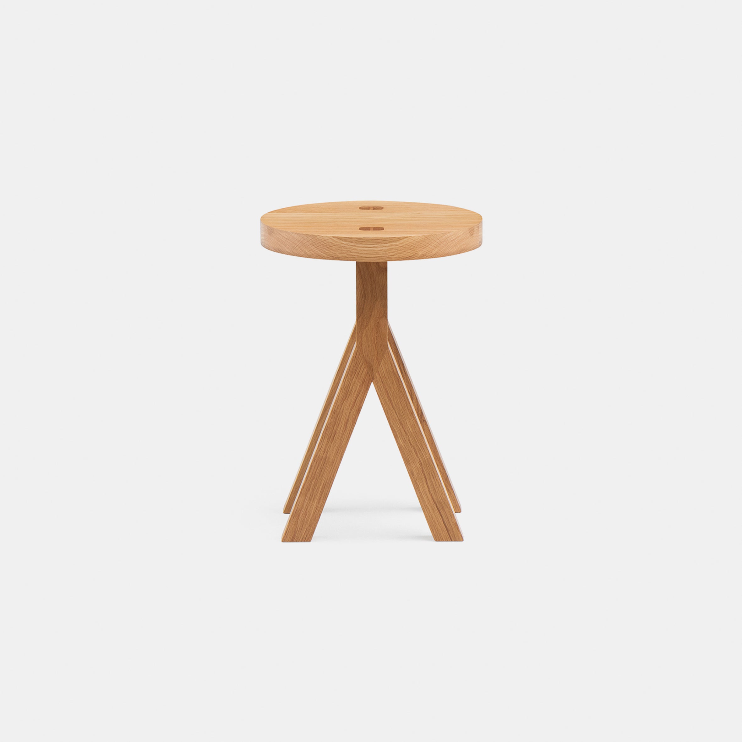 Commune Stool