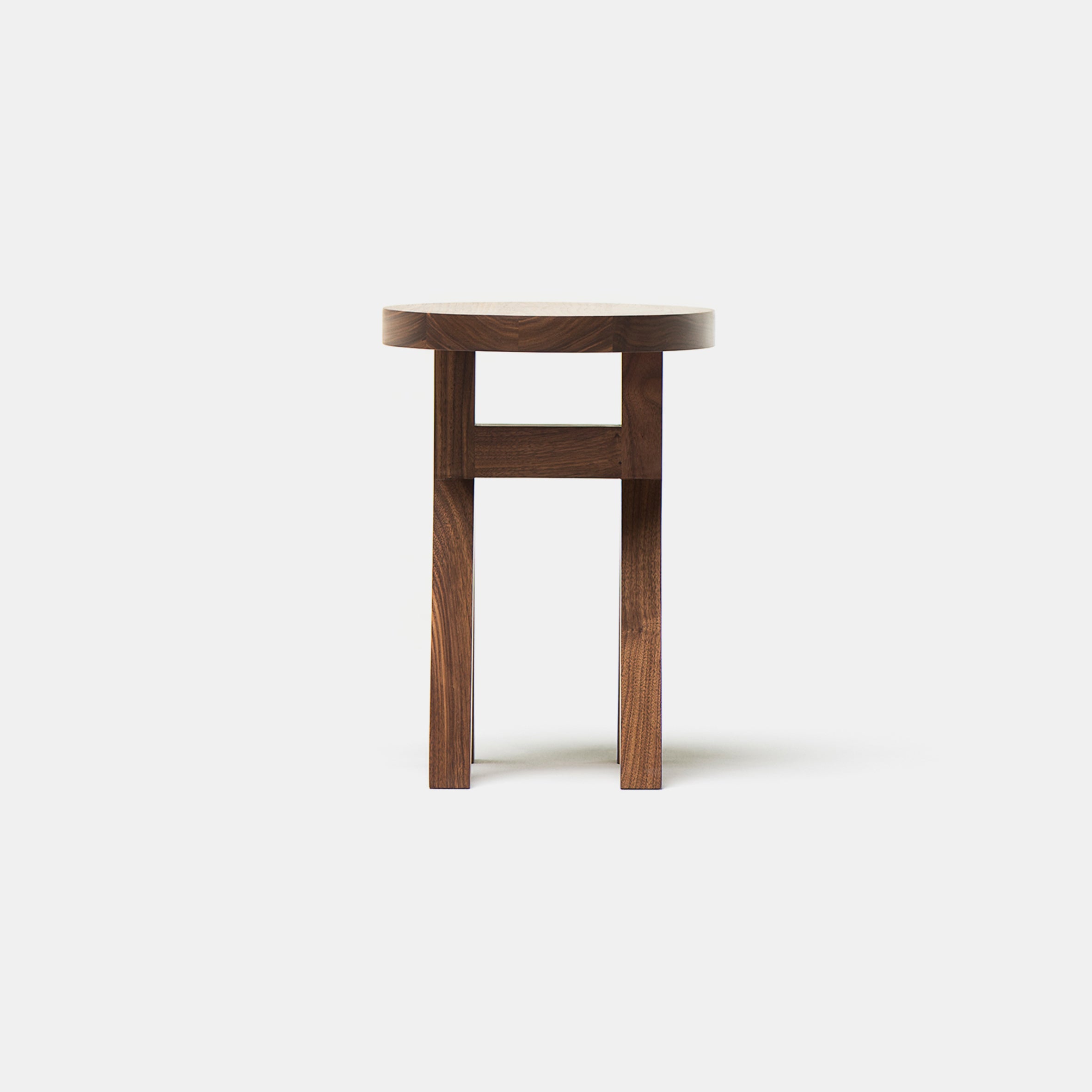 Commune Stool
