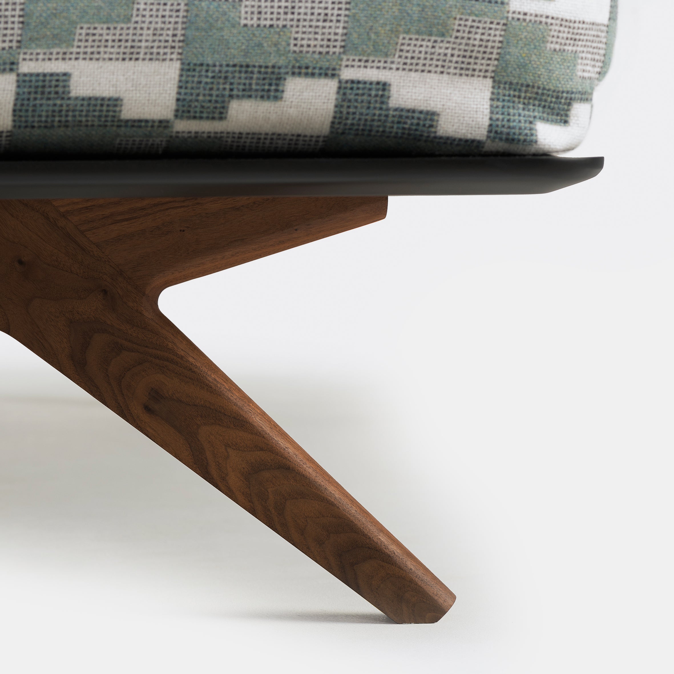 Hepburn Bed - Monologue London