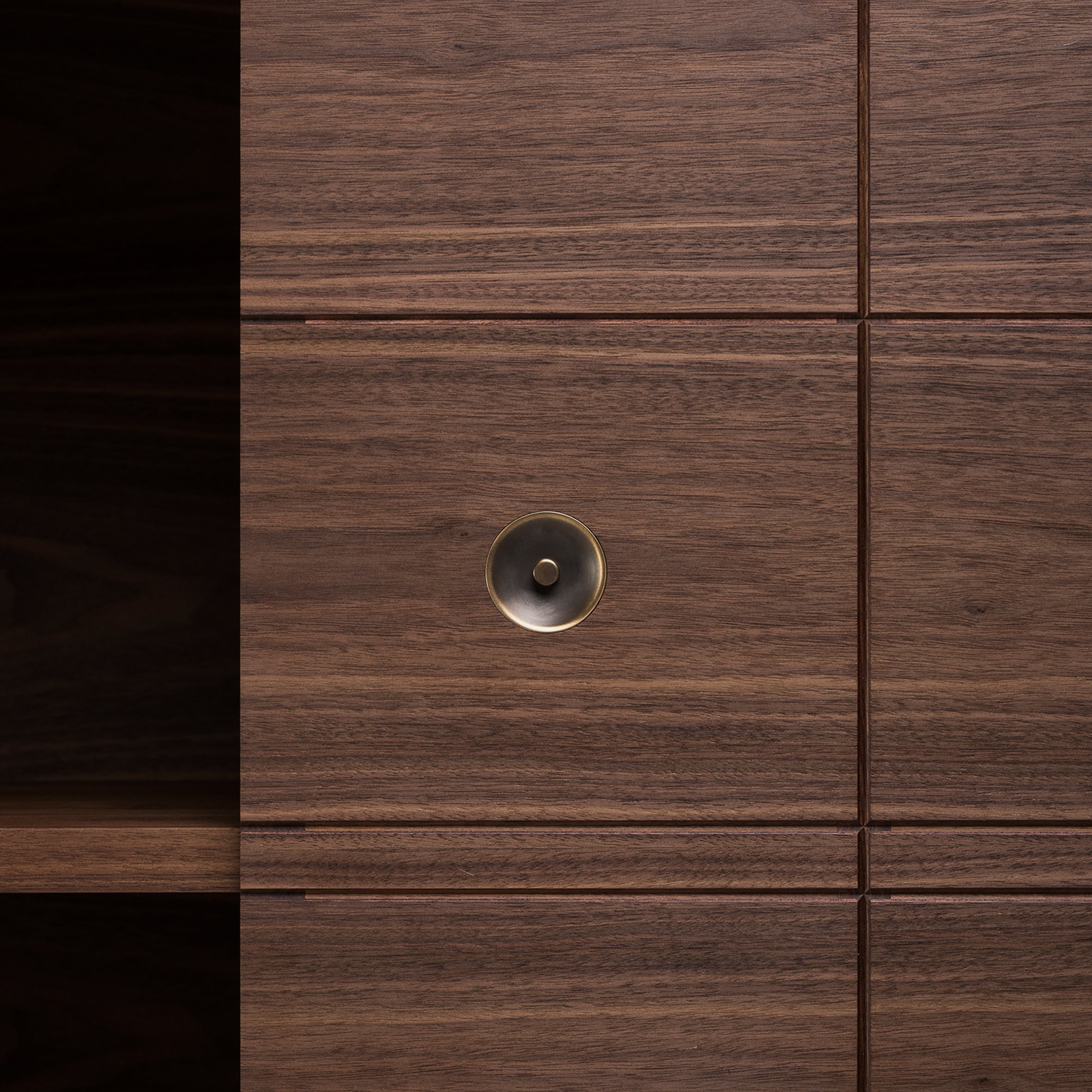 Mitch Cabinet - Square