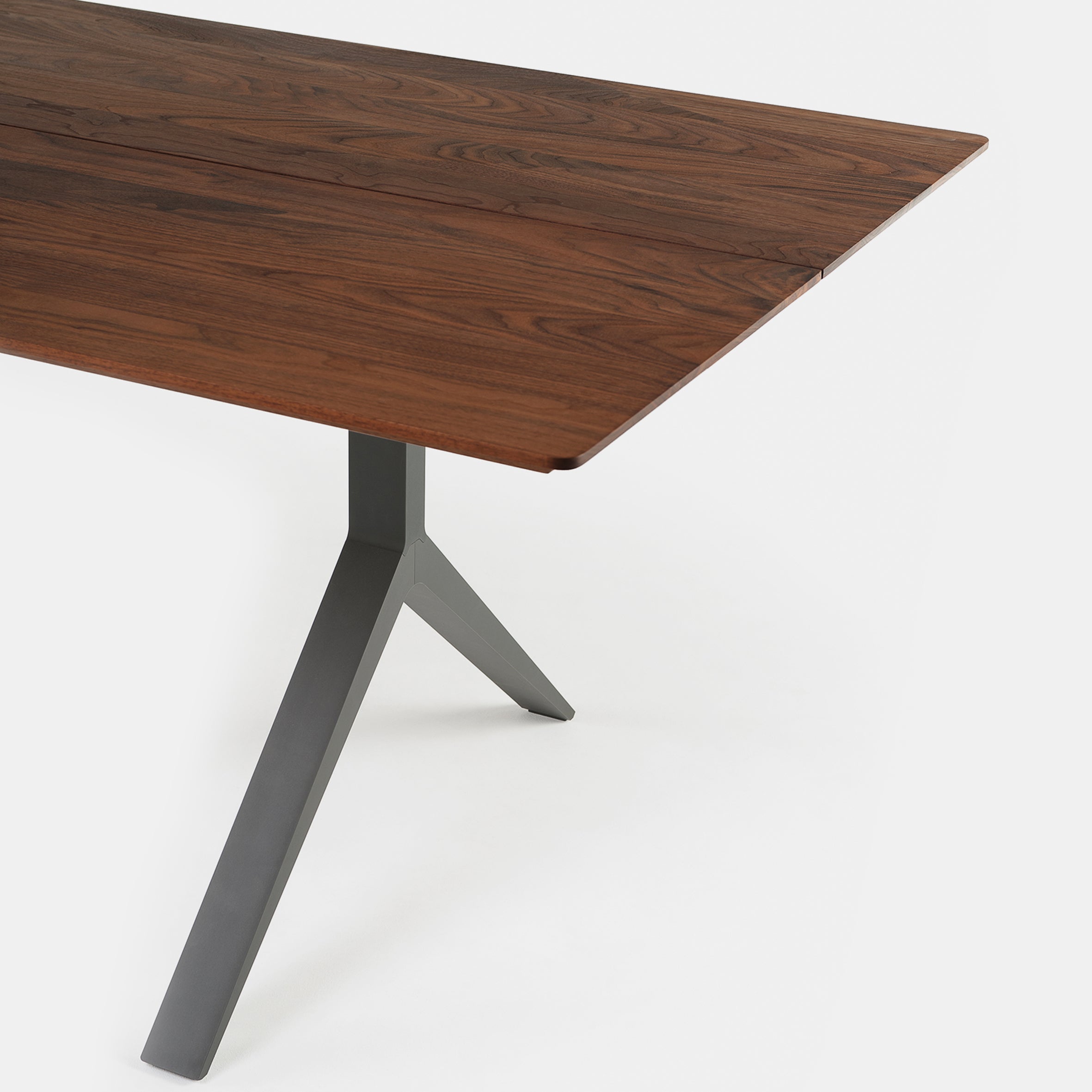 Overton Dining Table