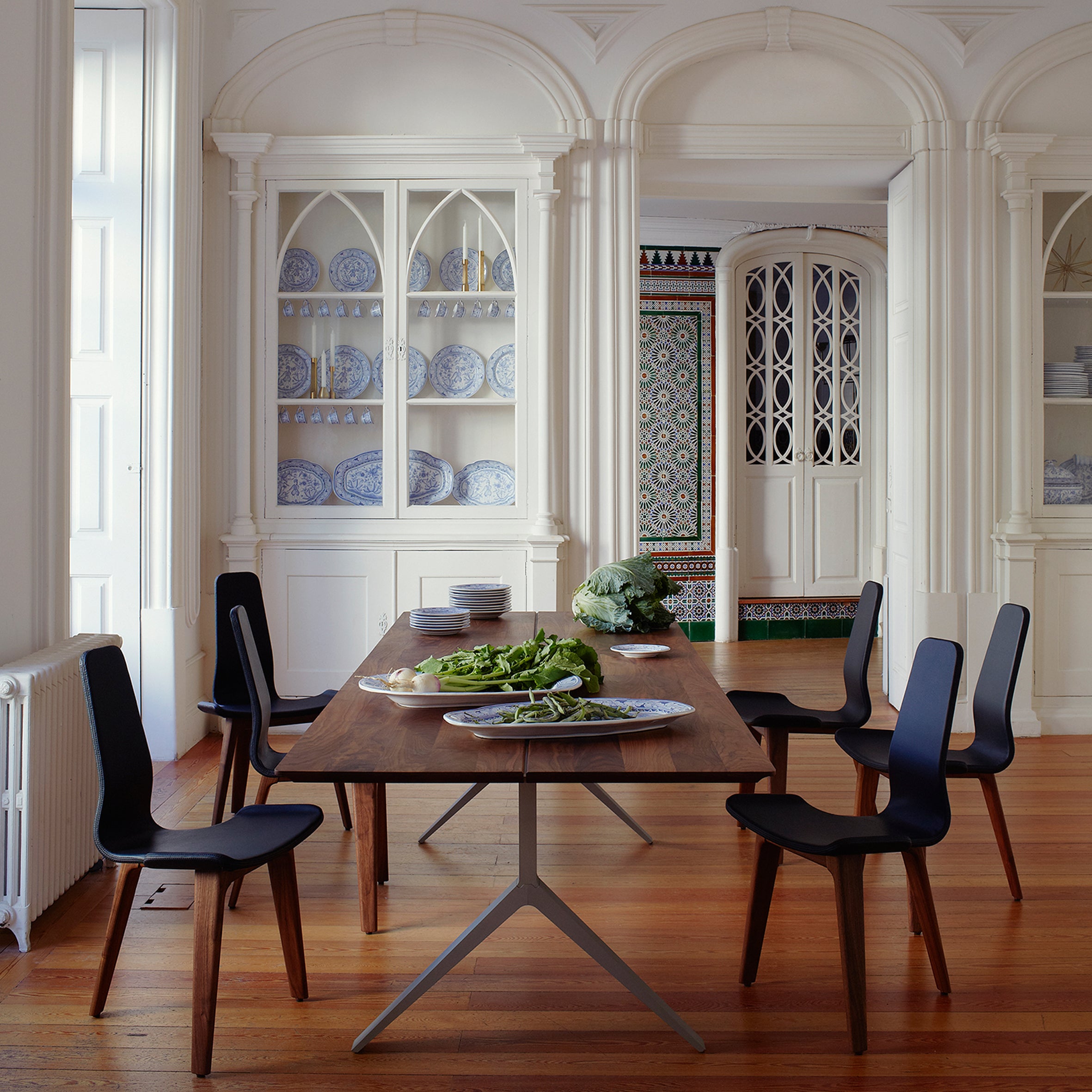 Overton Dining Table