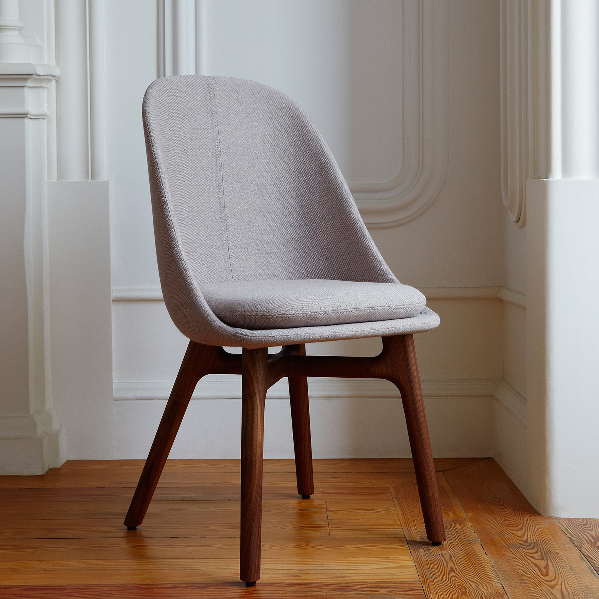 Solo Dining Chair