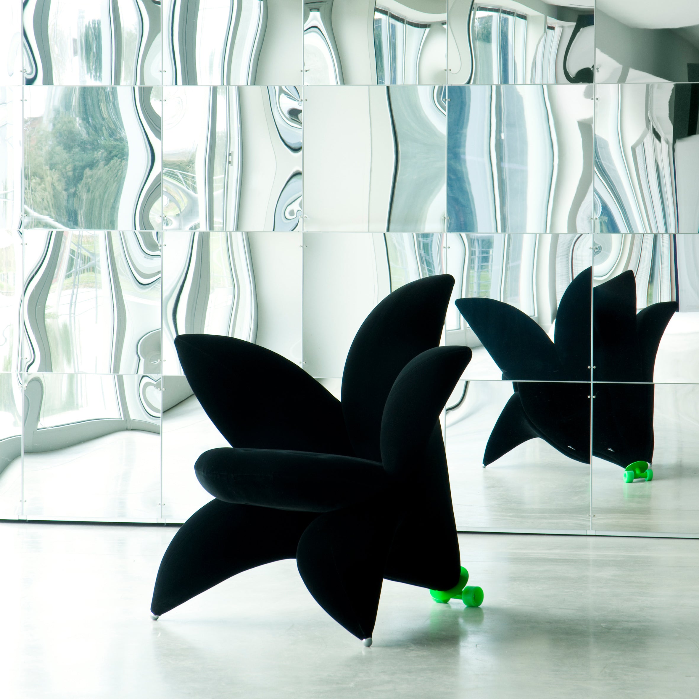 Getsuen Lounge Chair