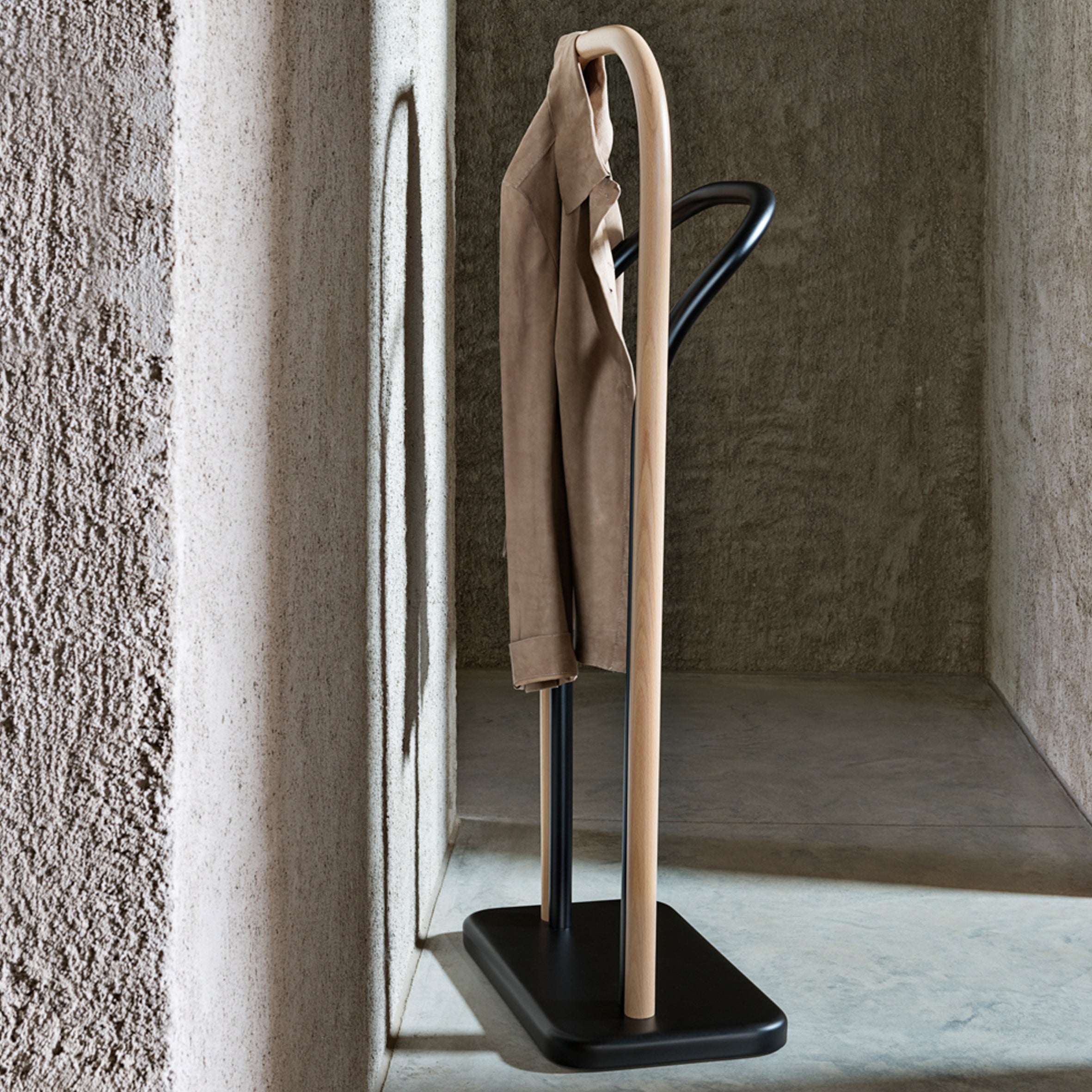 Arch Clothes Valet - Monologue London