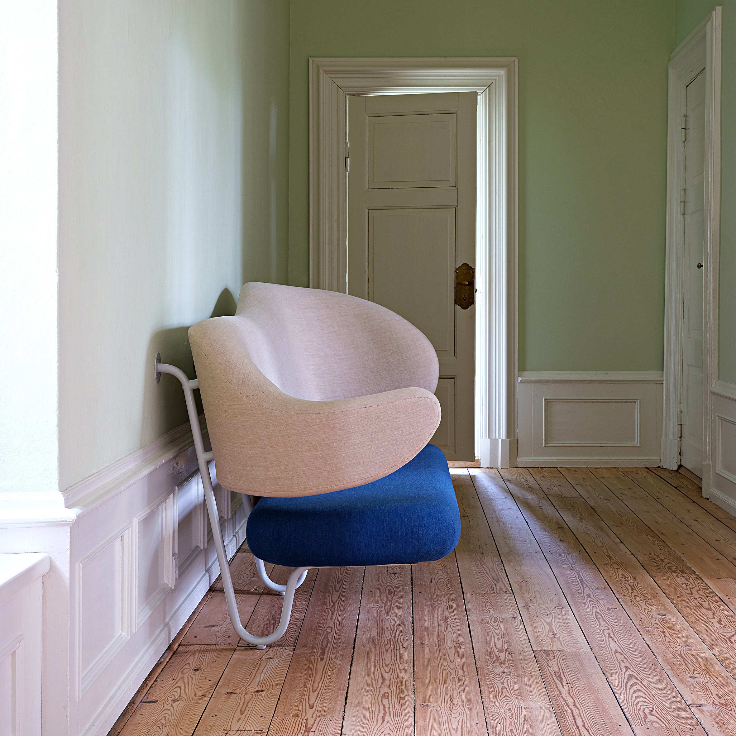 Wall Sofa