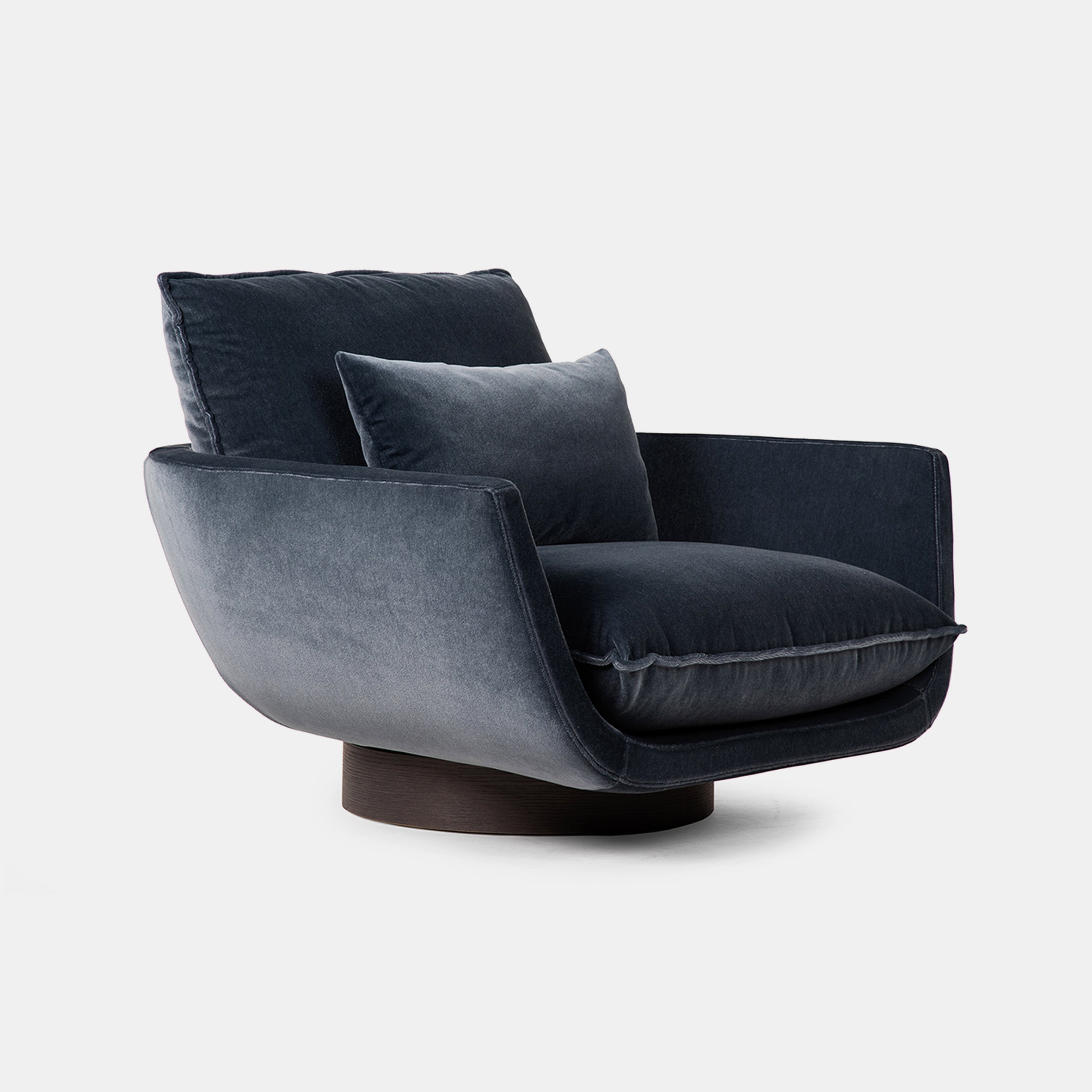 Rua Ipanema Swivel Lounge Chair