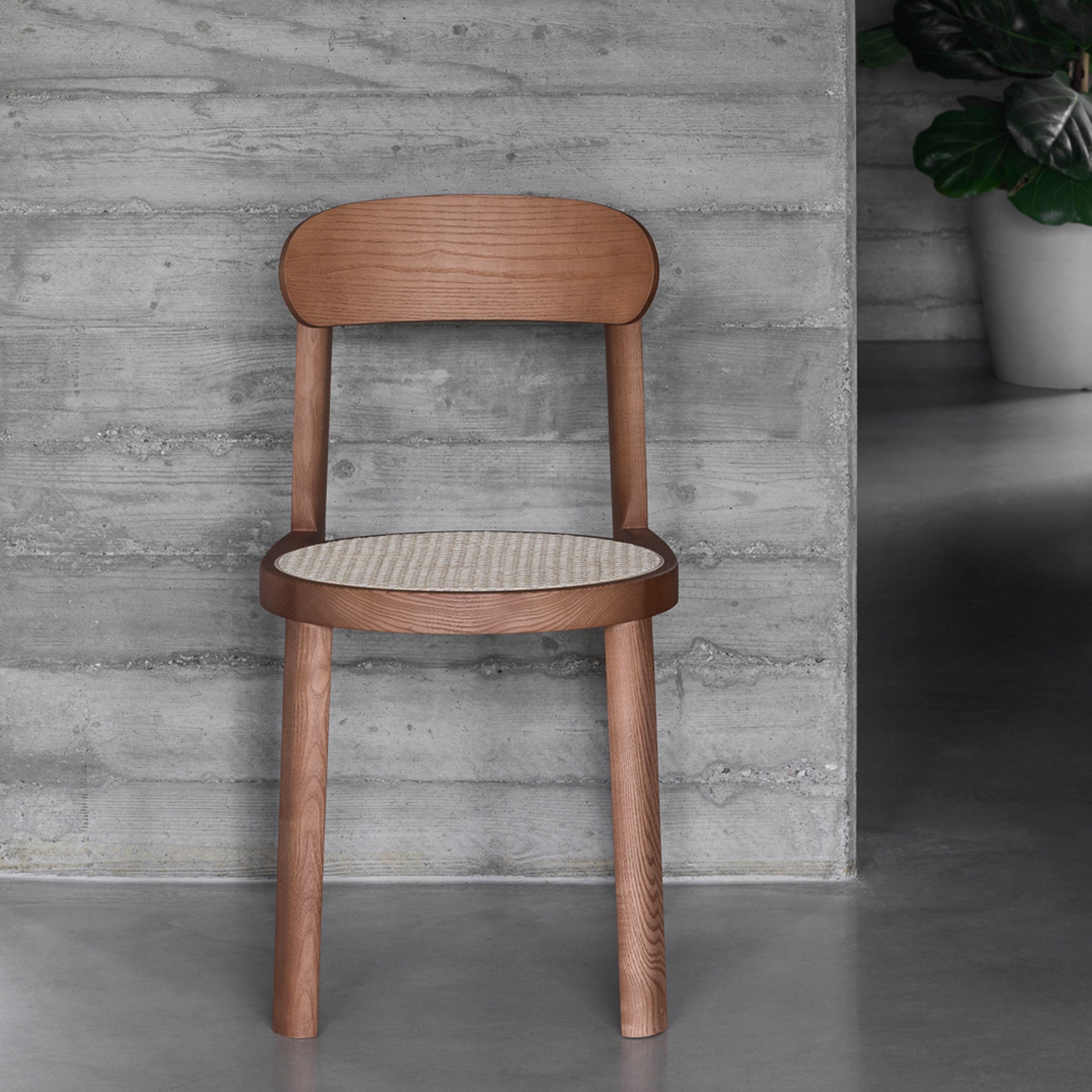 Brulla Chair