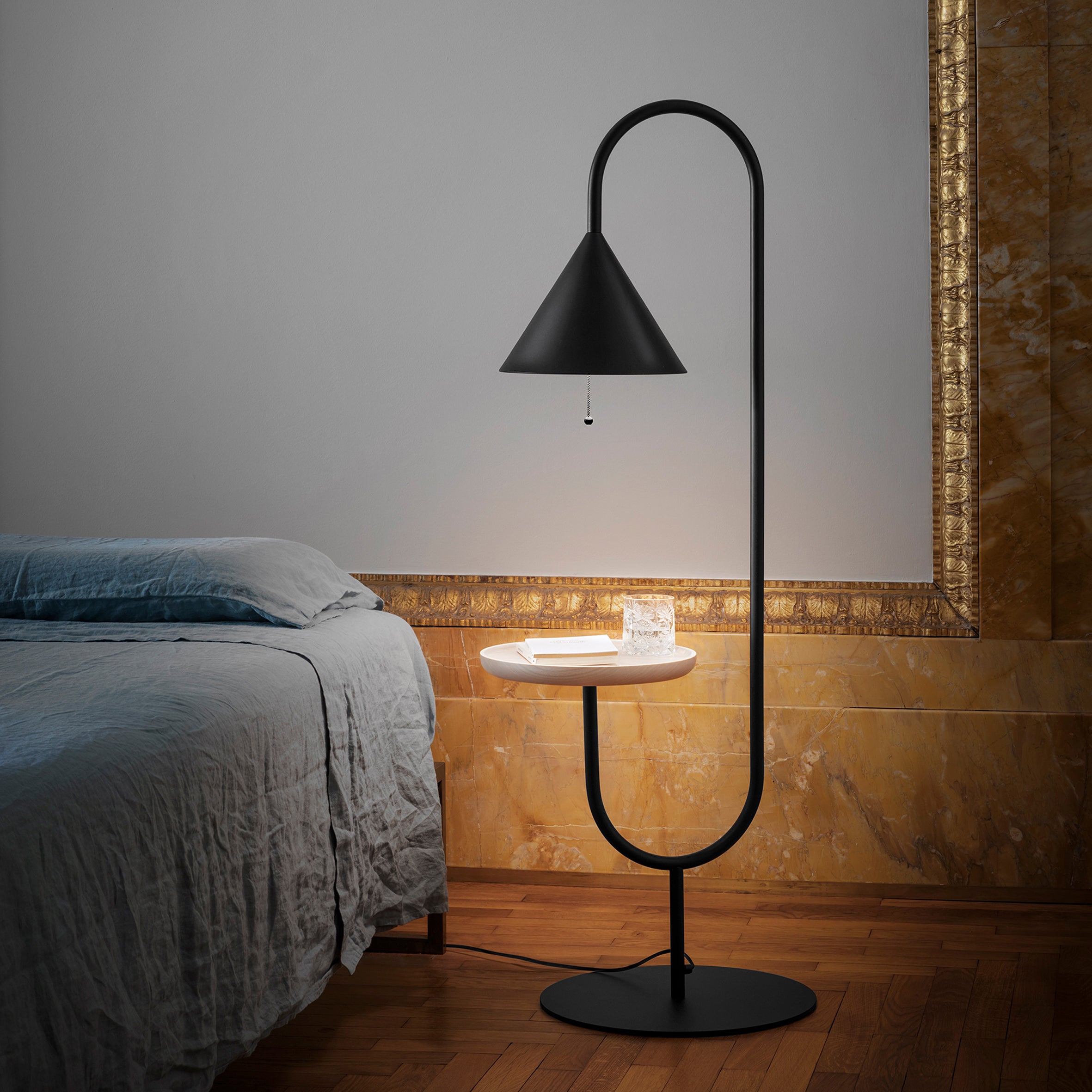 Ozz Lounge Floor Lamp