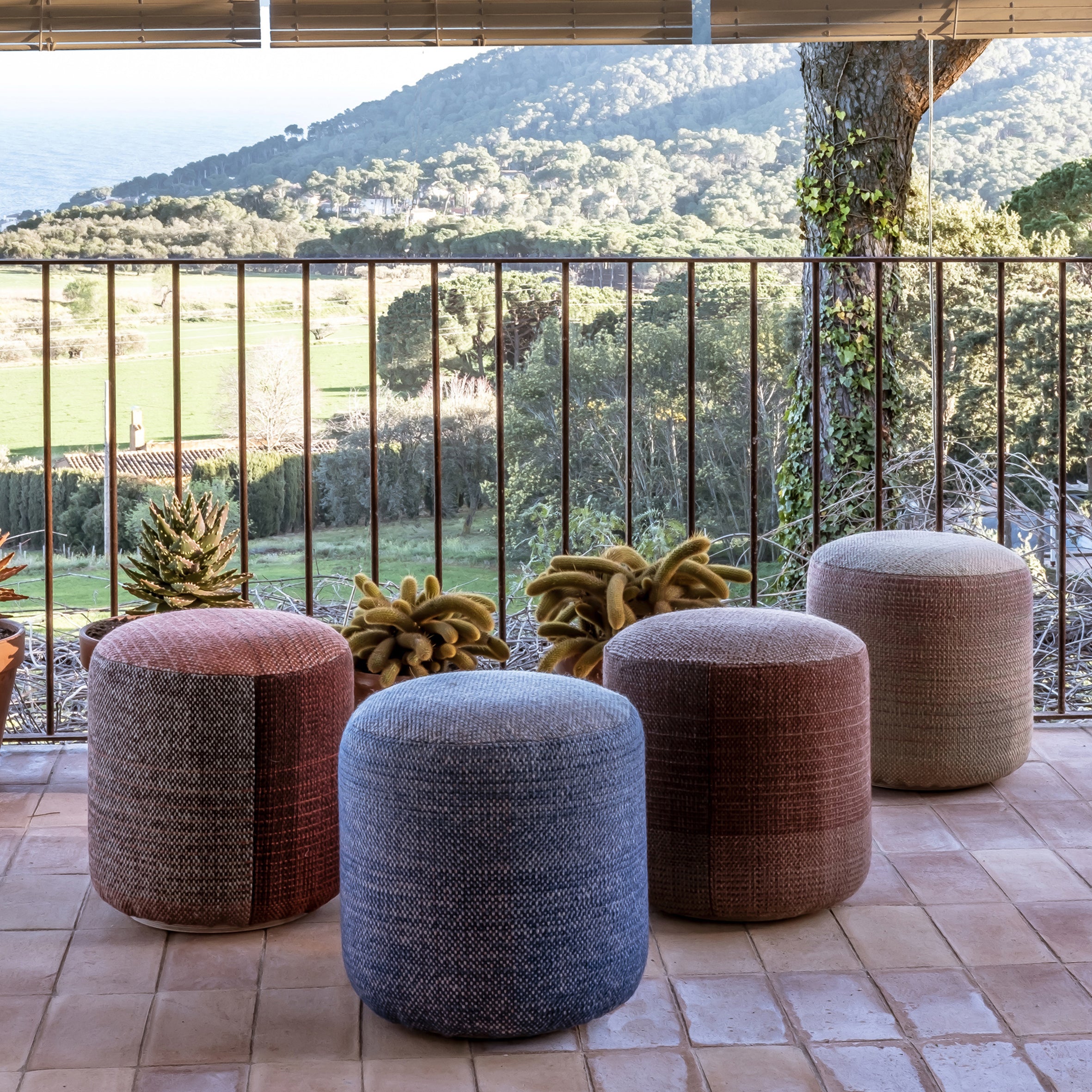 Shade Outdoor Pouf