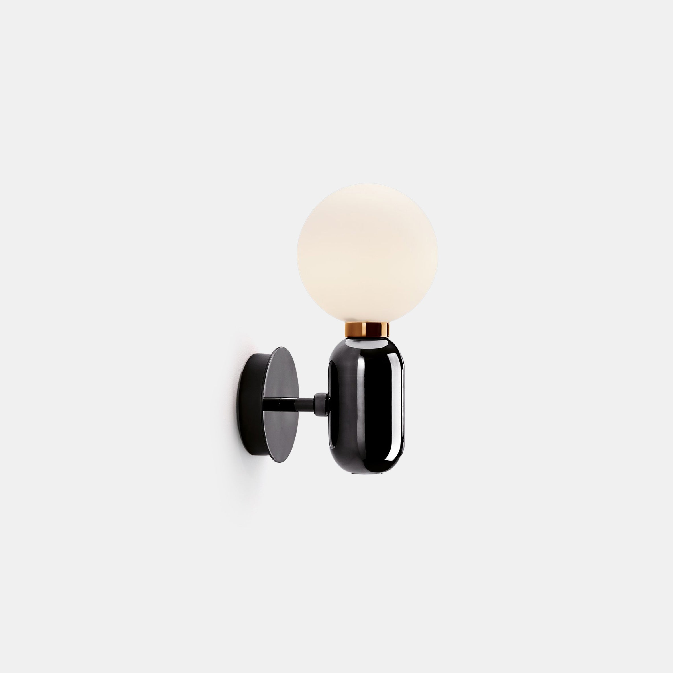 Aballs A Wall Lamp