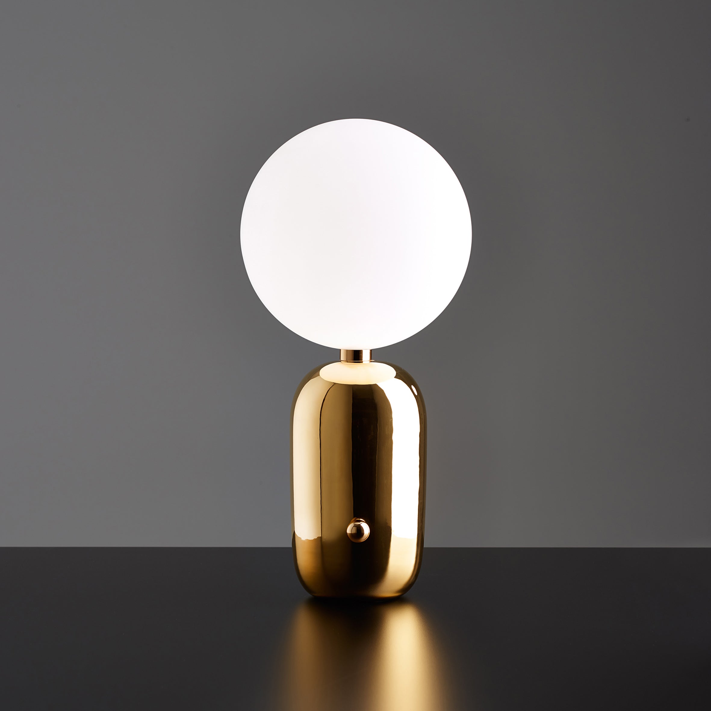 Aballs M Table Lamp