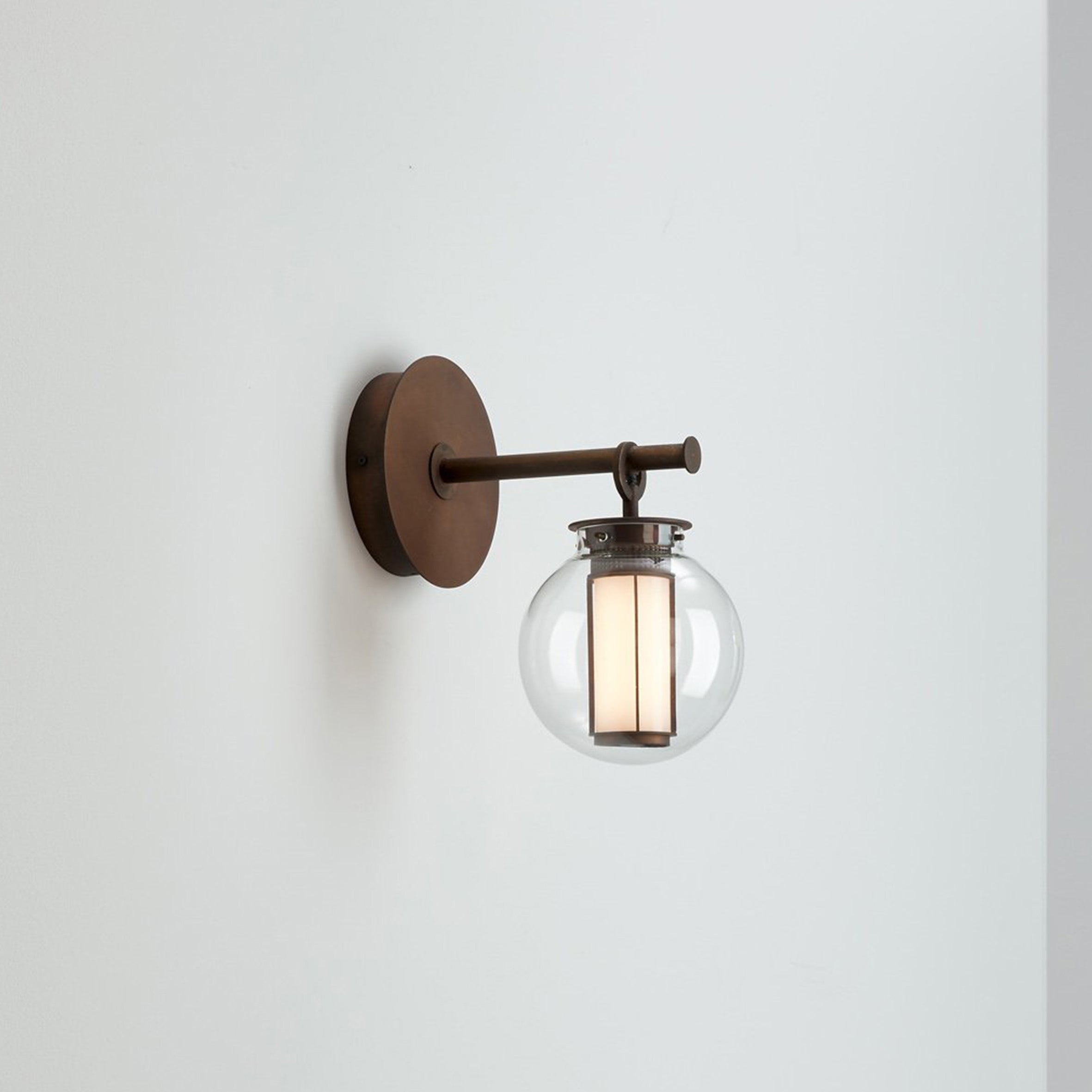 Bai A Di Di Wall Lamp