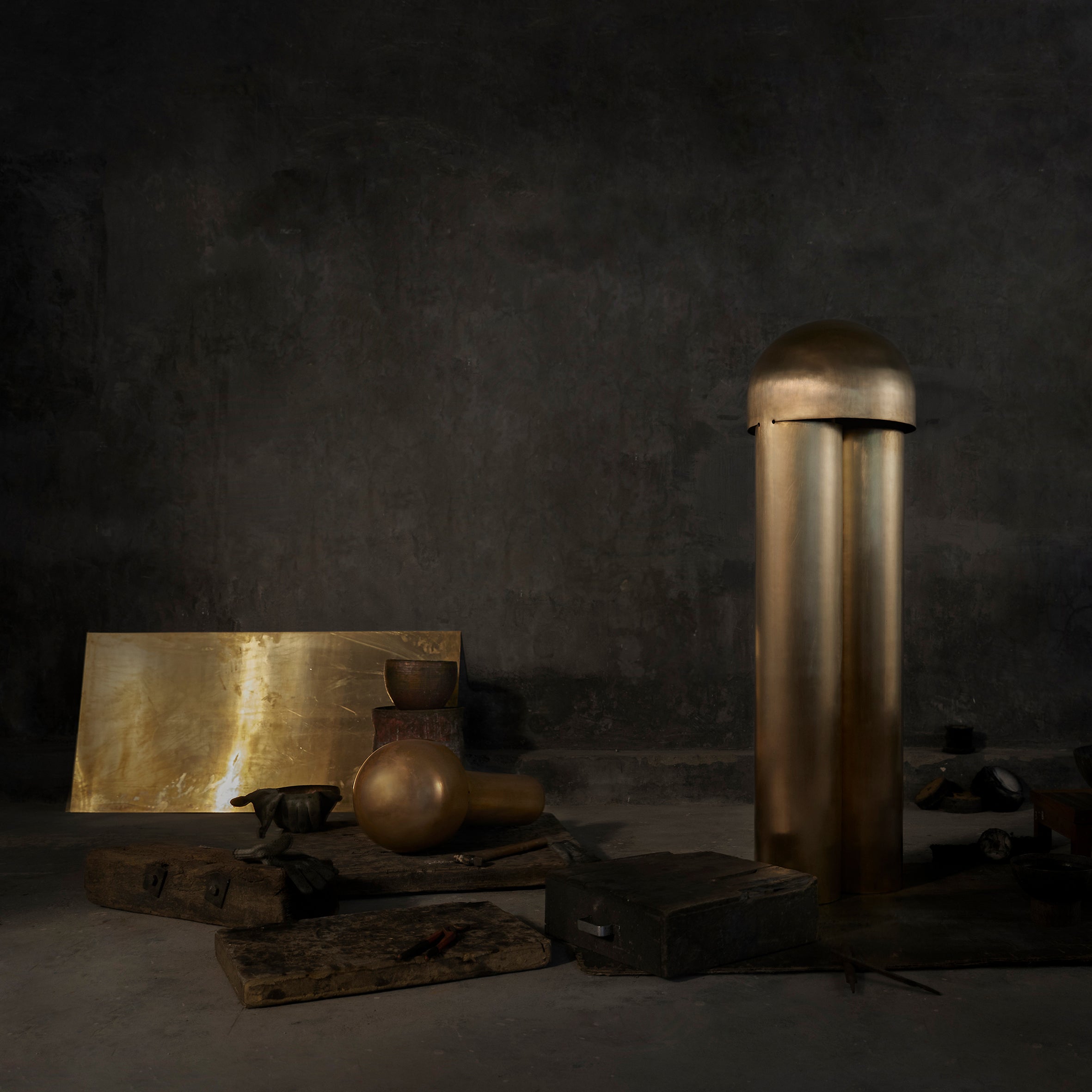 Monolith Floor Lamp
