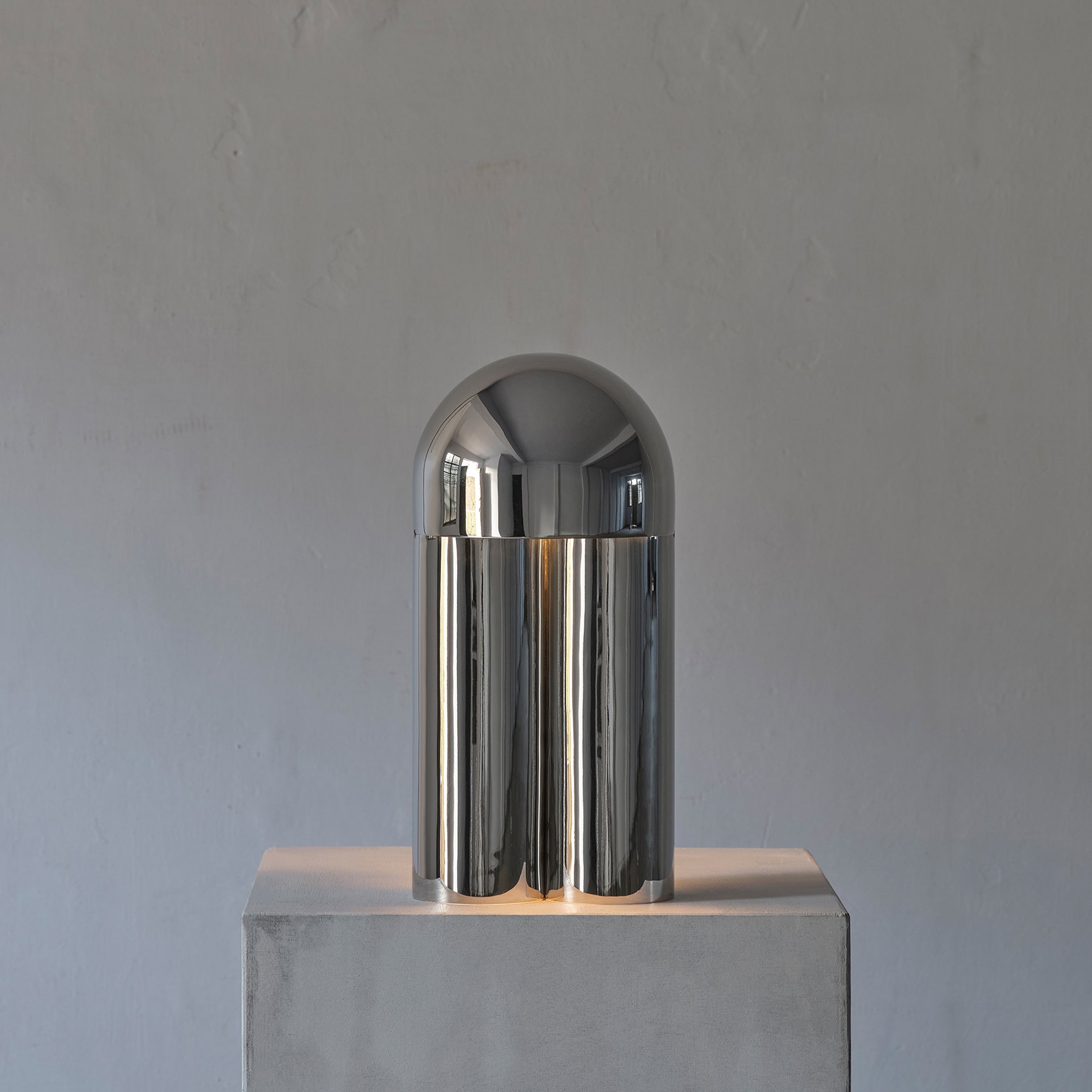 Monolith Table Lamp