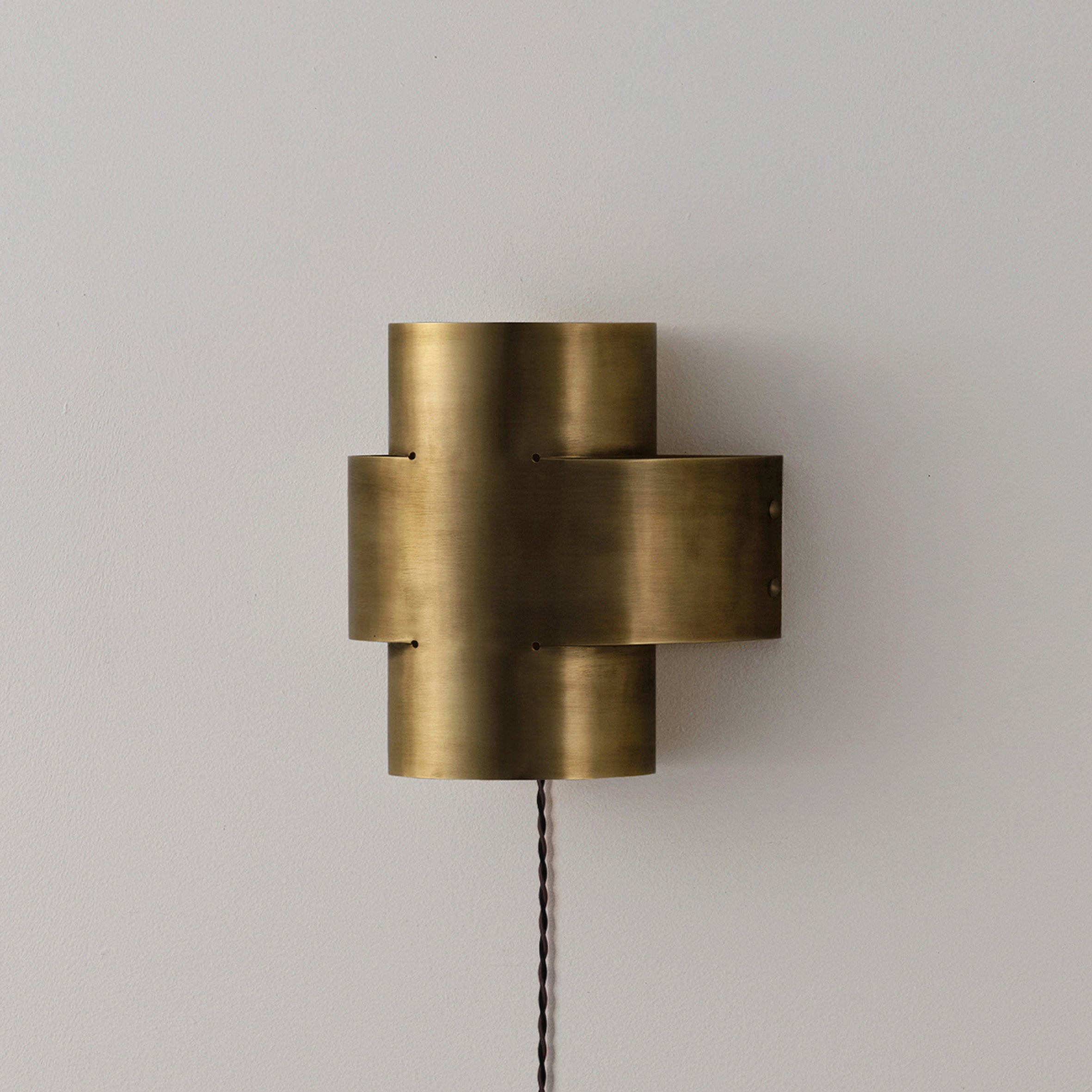 Plus One Wall Lamp